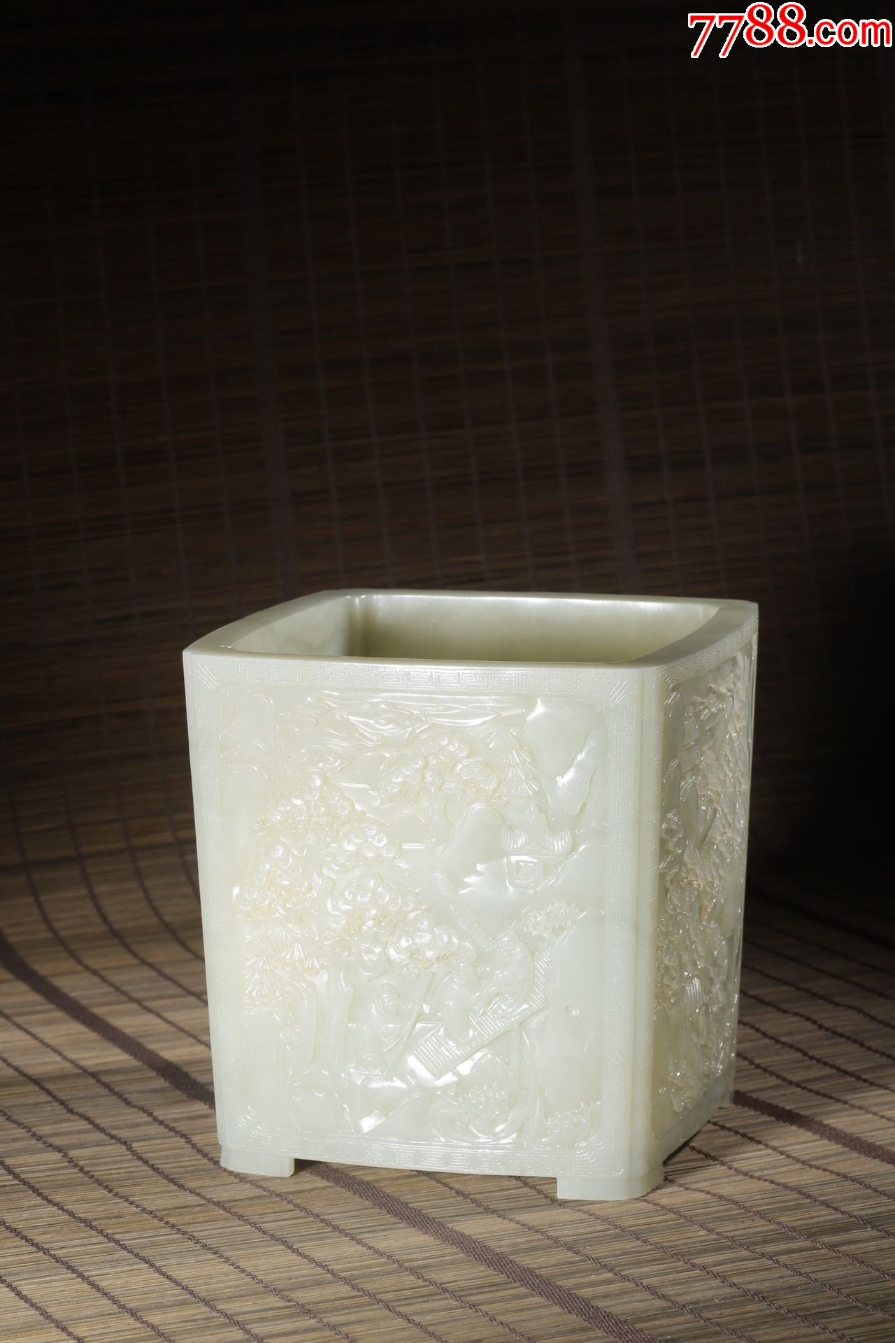 和田白玉大料整雕人物松枝纹四方笔筒