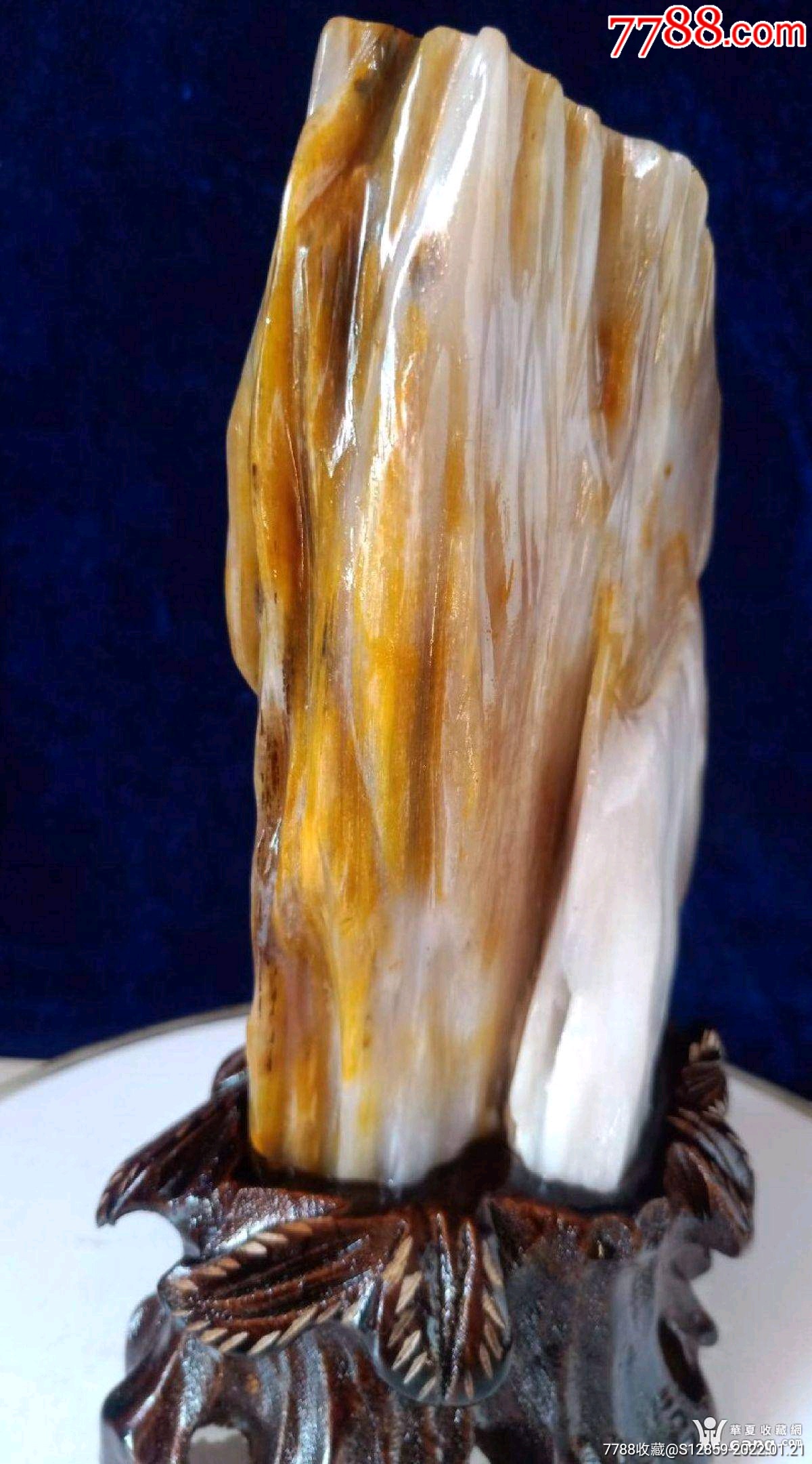 冰种树化玉摆件