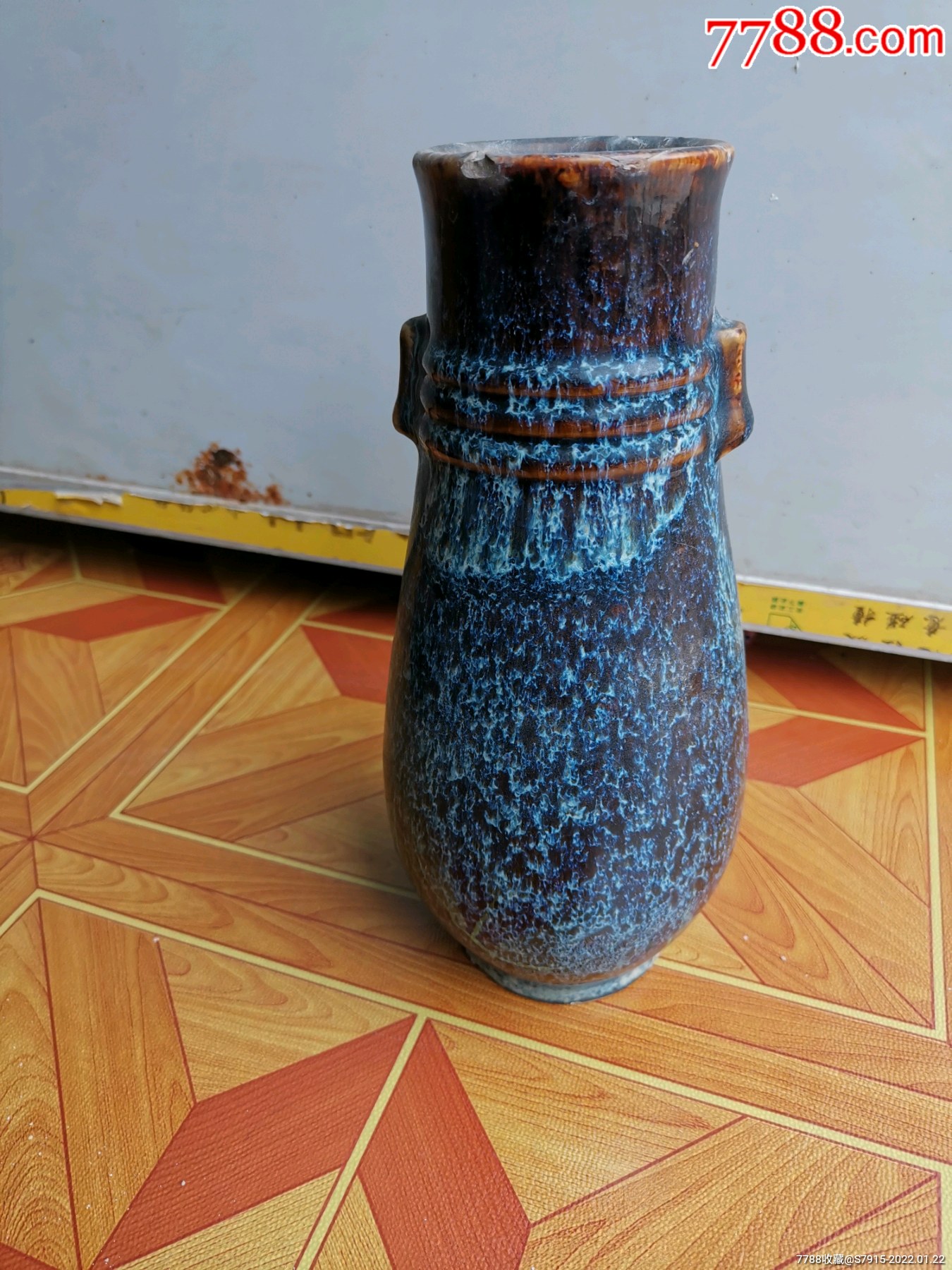 广钧复古瓶_花釉/窑变瓷_图片欣赏_收藏价格_7788烟标收藏