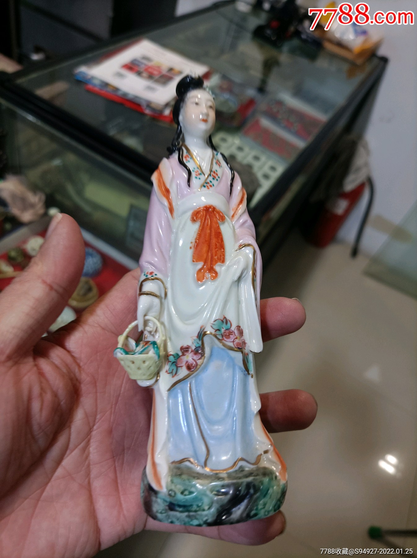 民国何仙姑彩色瓷像