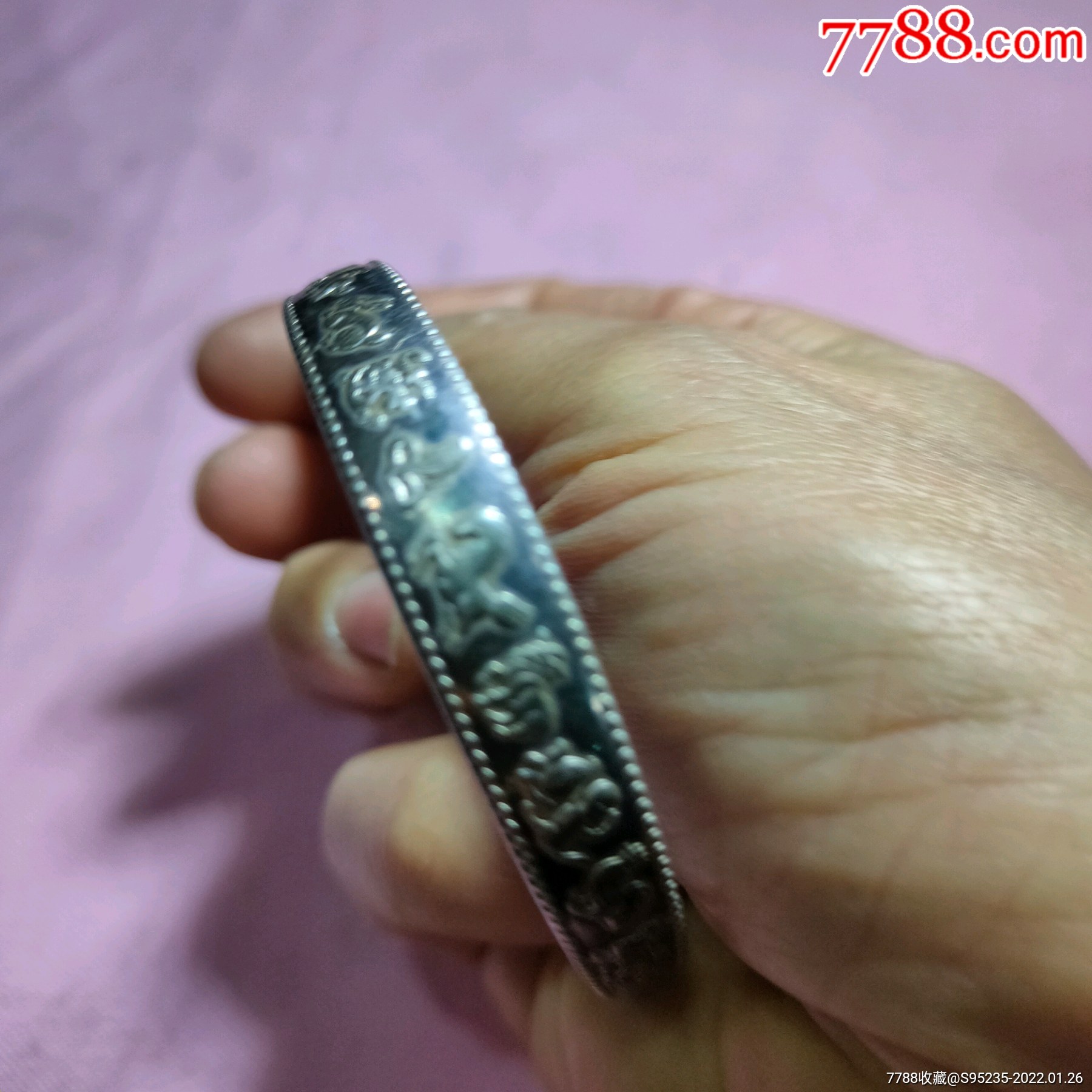漂亮的12生肖银手镯
