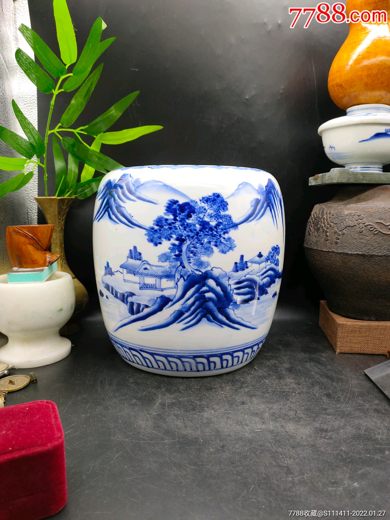 民国满洲国时期青花山水卷缸