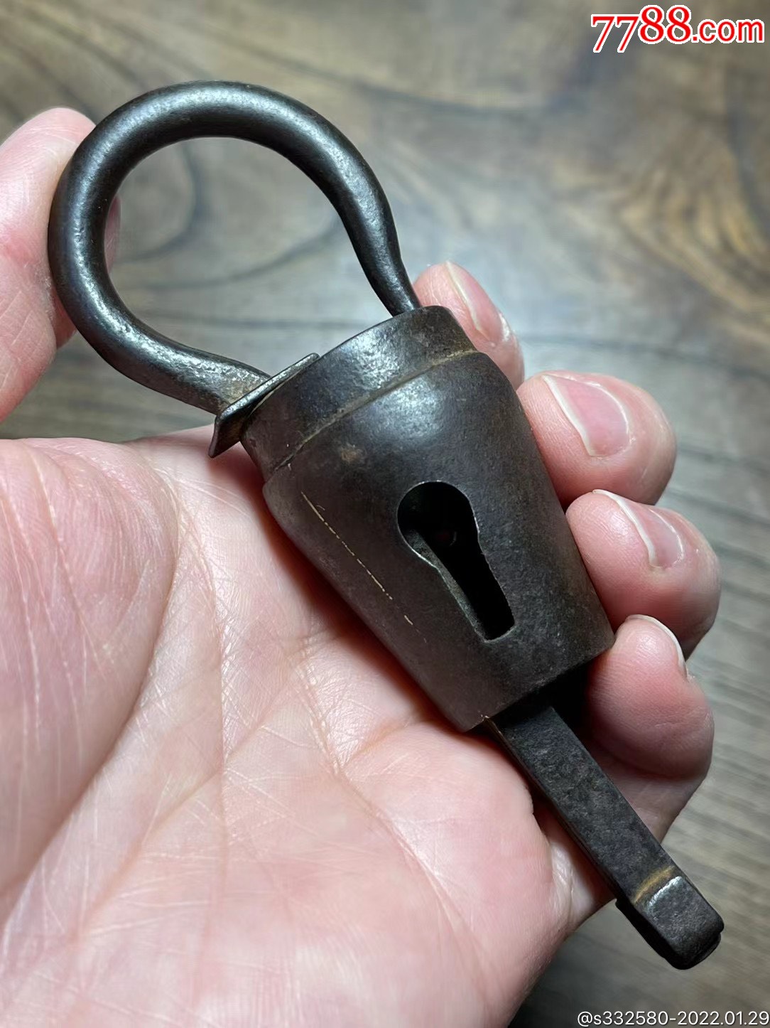 精巧鼓形小铁锁