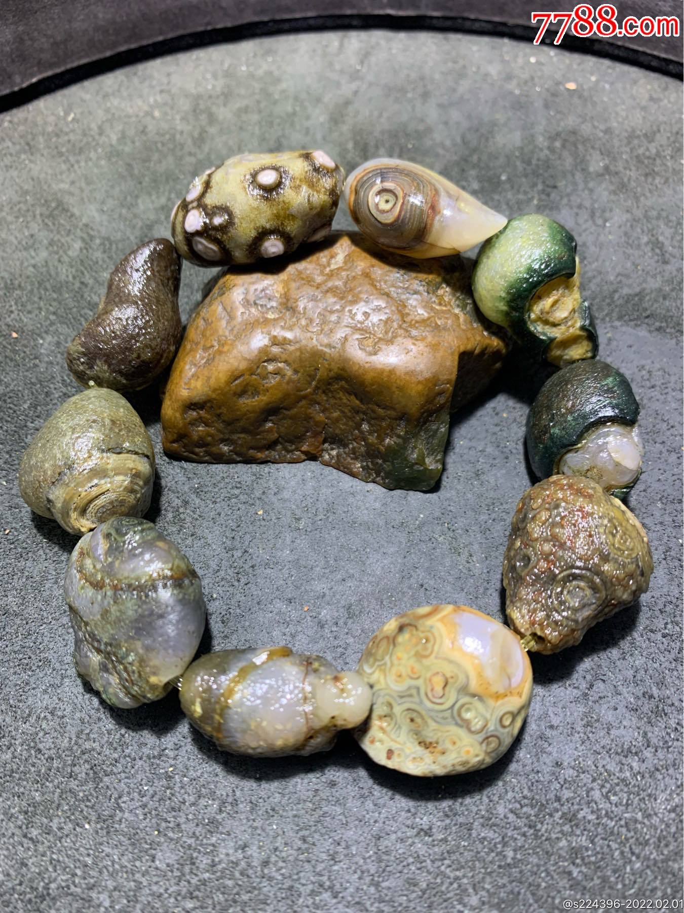 精美外蒙眼石大手串一条!_风砺石/戈壁石_第1张_7788模型收藏