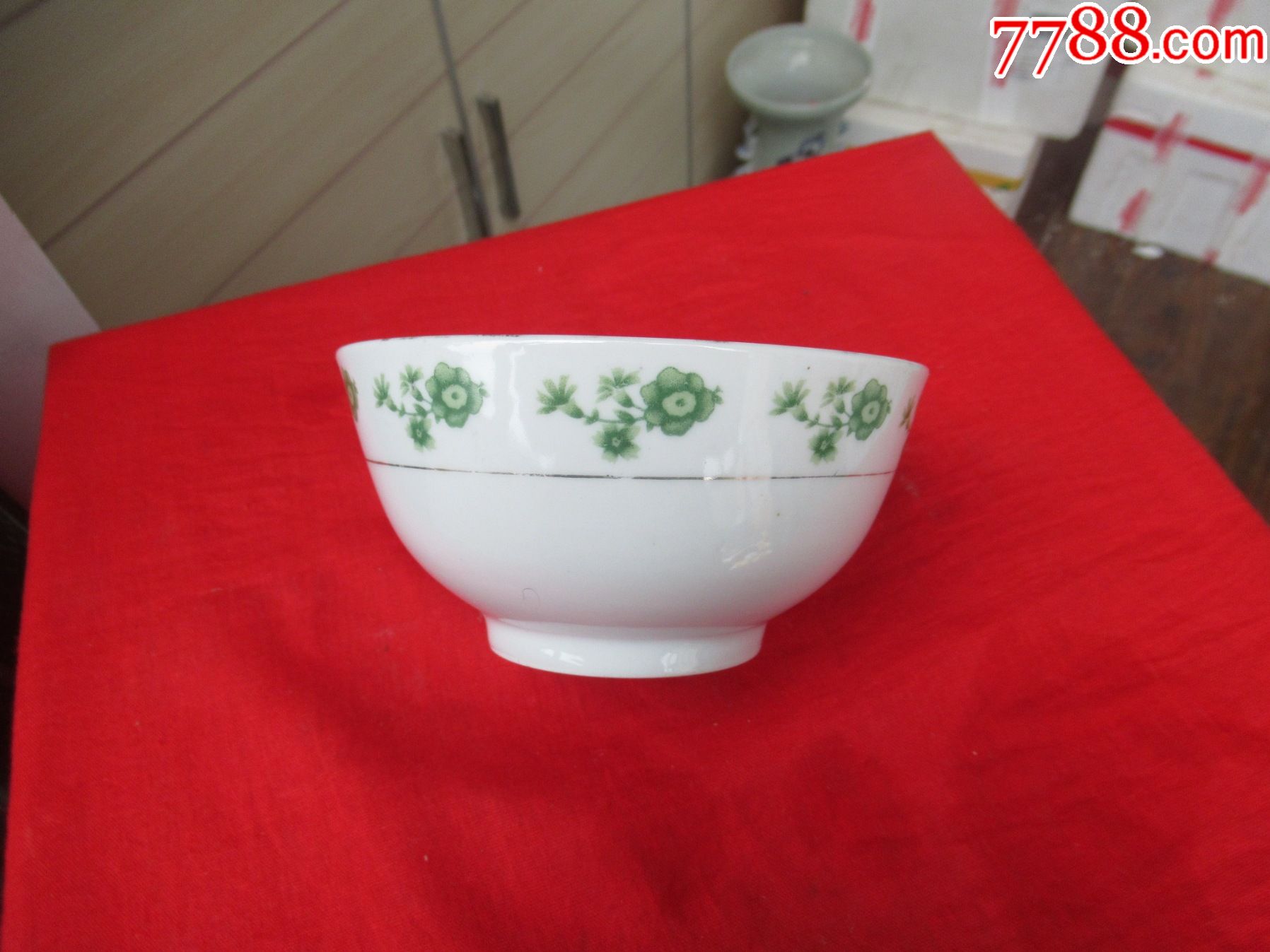 八十年代底款和平鸽湖南石湾款绿小碎花装饰碗完美品相