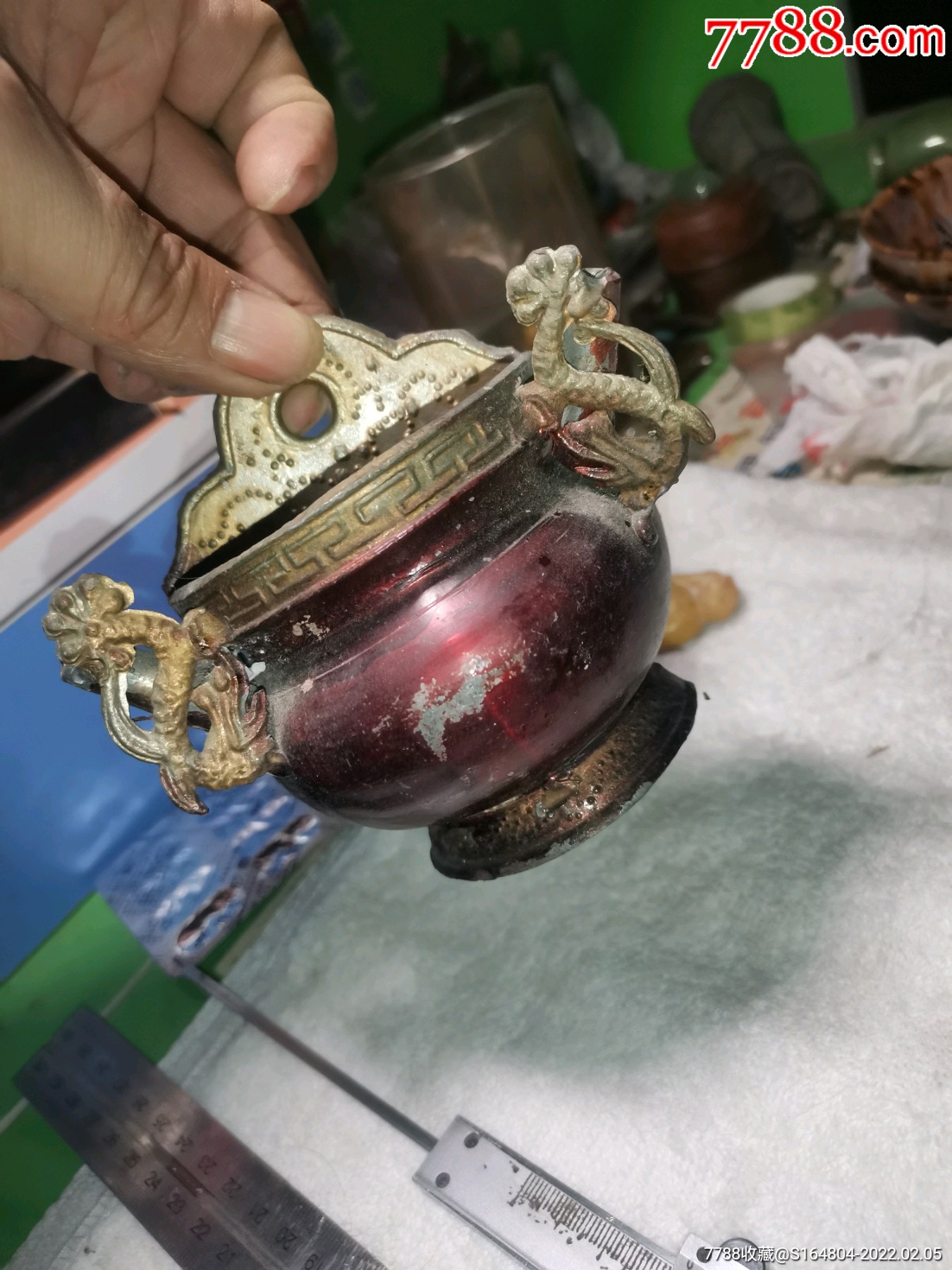 锡质的壁挂香炉一对儿