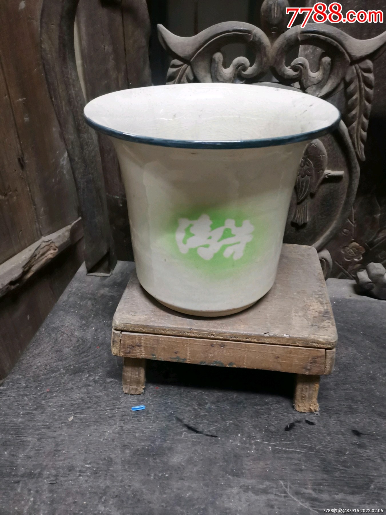 老枫溪瓷清洁卫生痰盂完好