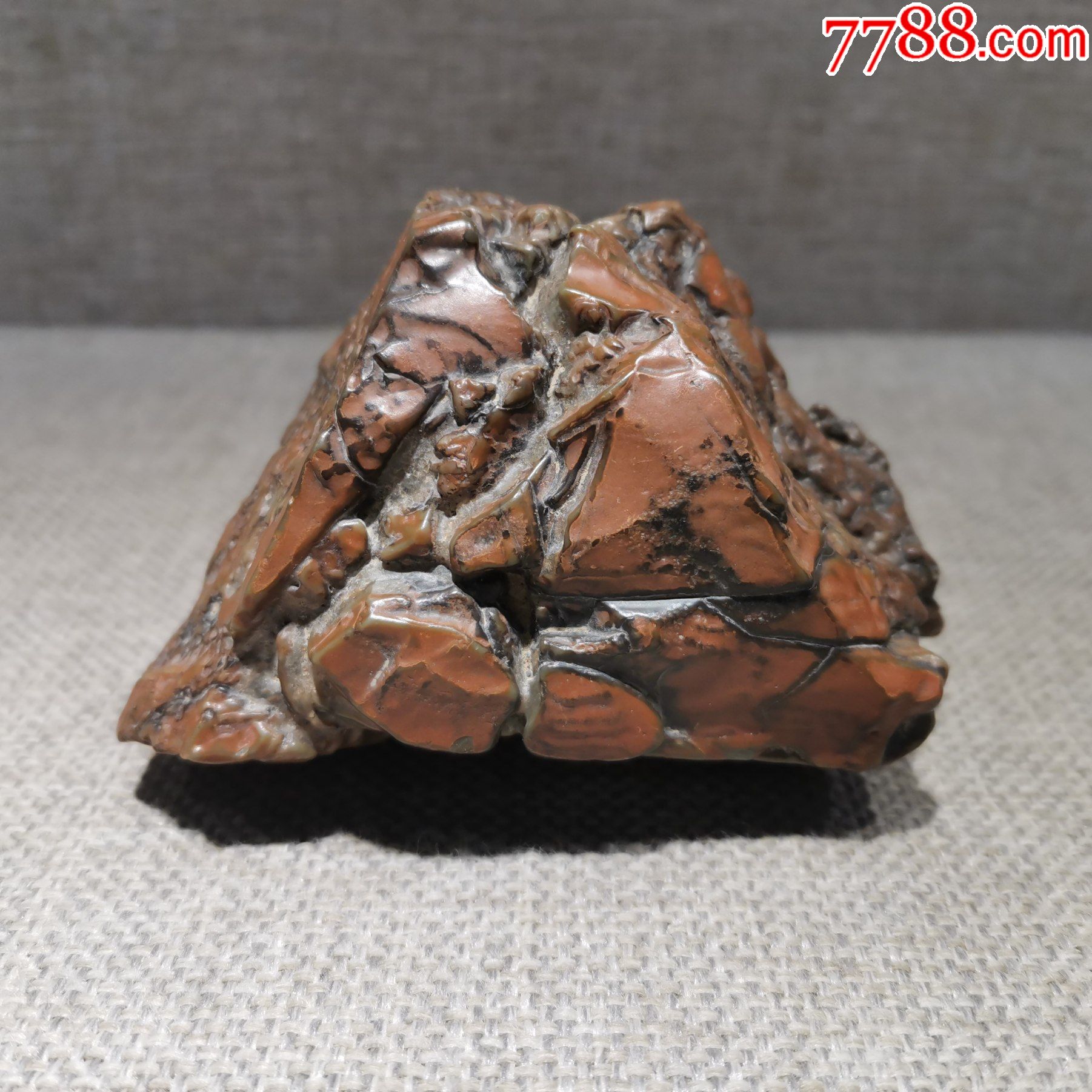 赏石收藏几十年的把玩石头包老保真摆设怀旧欣赏