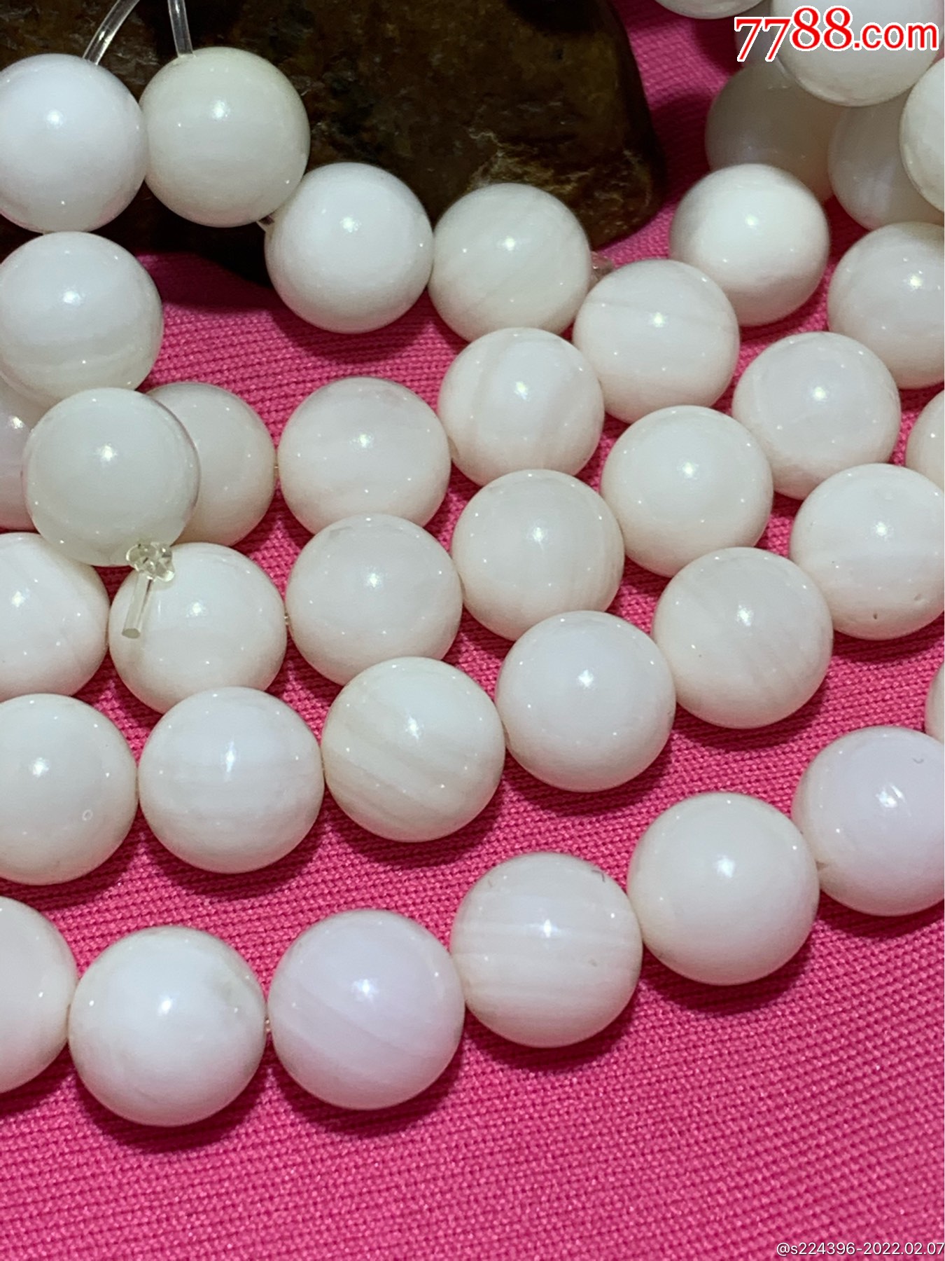 深海奶白高玉化贝化玉108佛珠手串一条