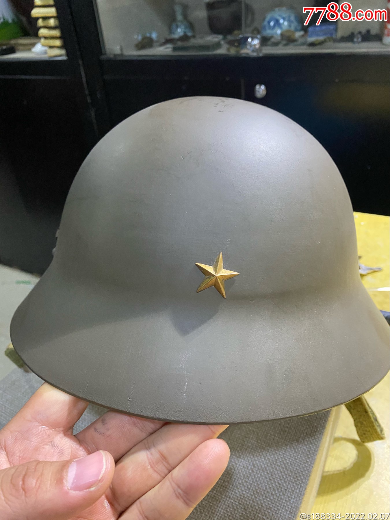 日本军装头盔图片