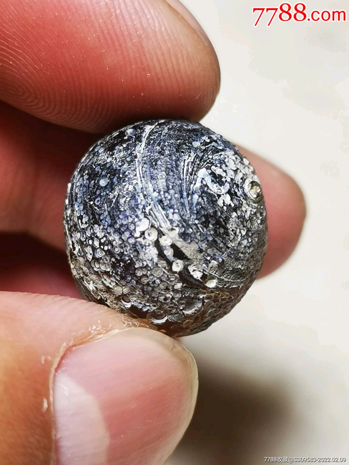 辽金老琉璃供珠