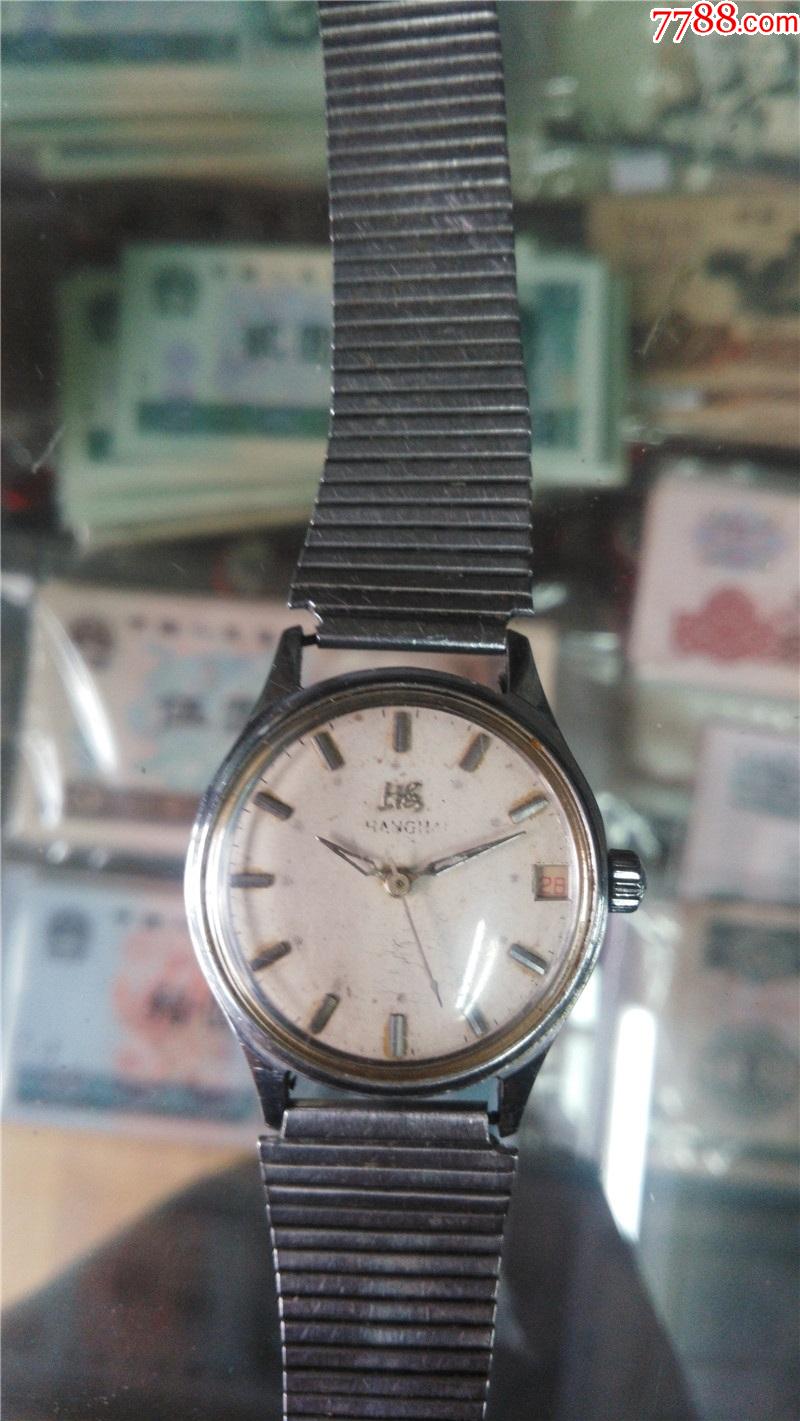 滚动鼠标滚轴,图片即可轻松放大,缩小更多"手表/腕表