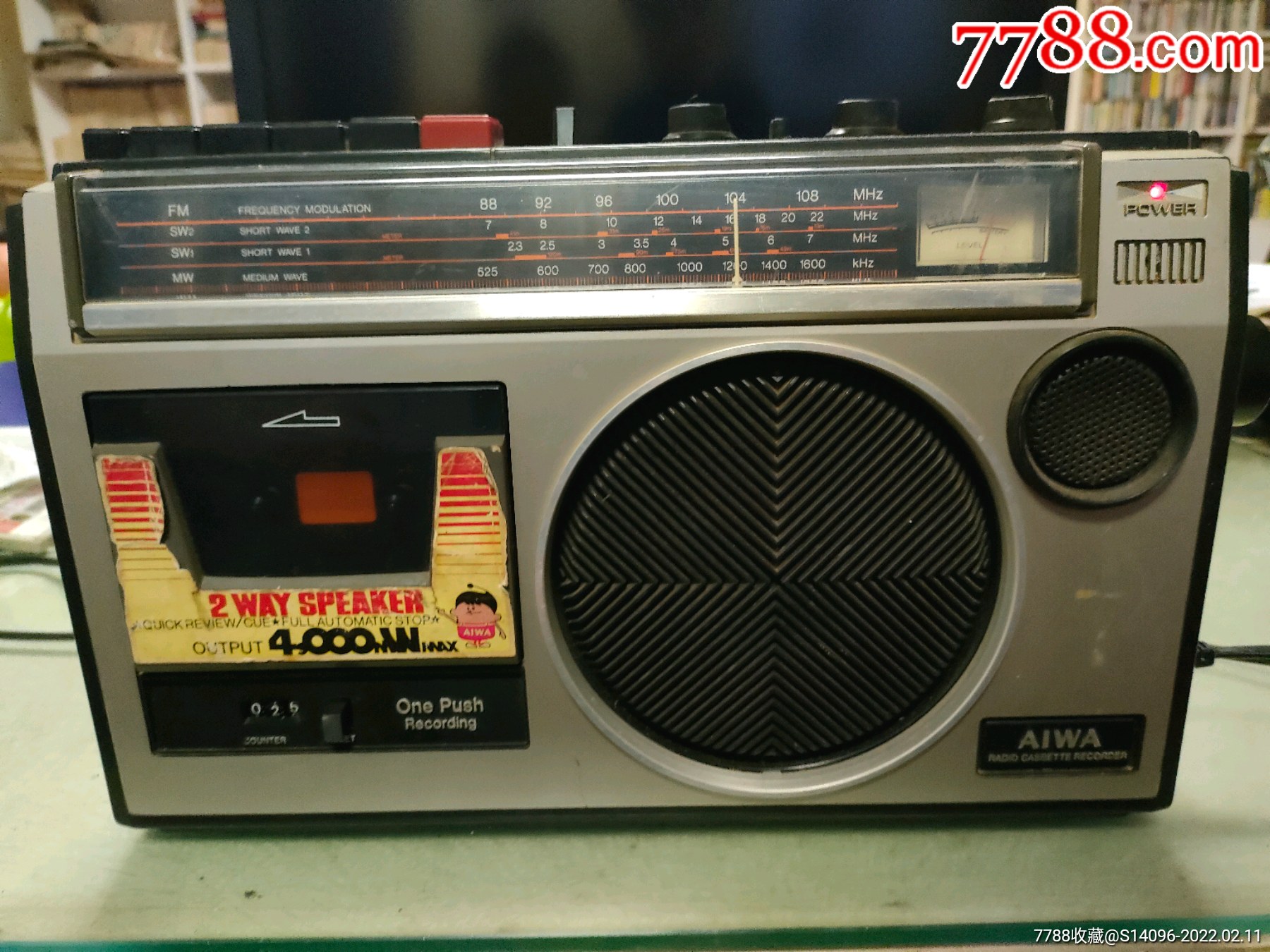 日本爱华带仪表盘收录机