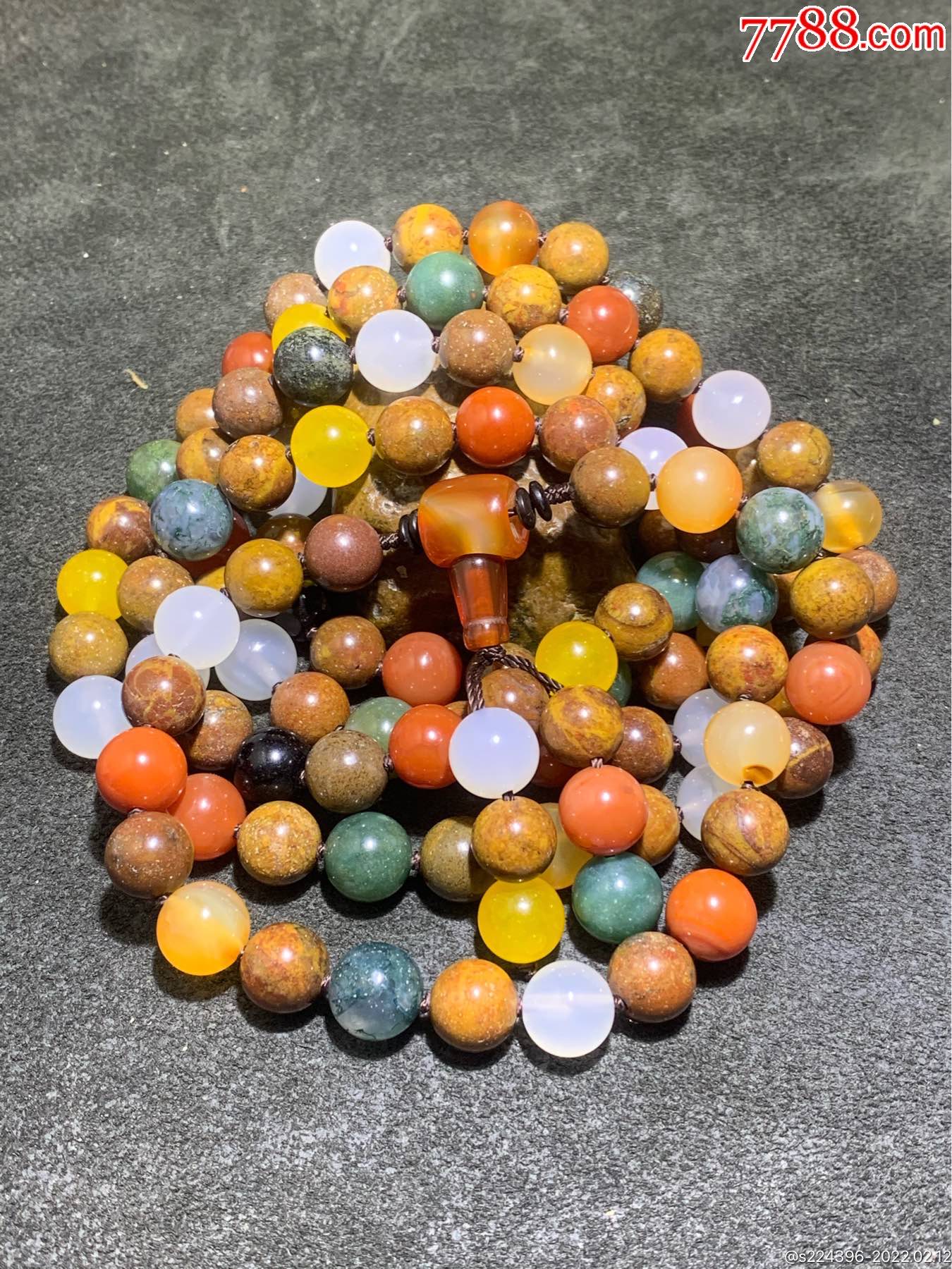放一串福利仅此一条文玩界的新宠阿拉善玛瑙彩玉多圈手串一条