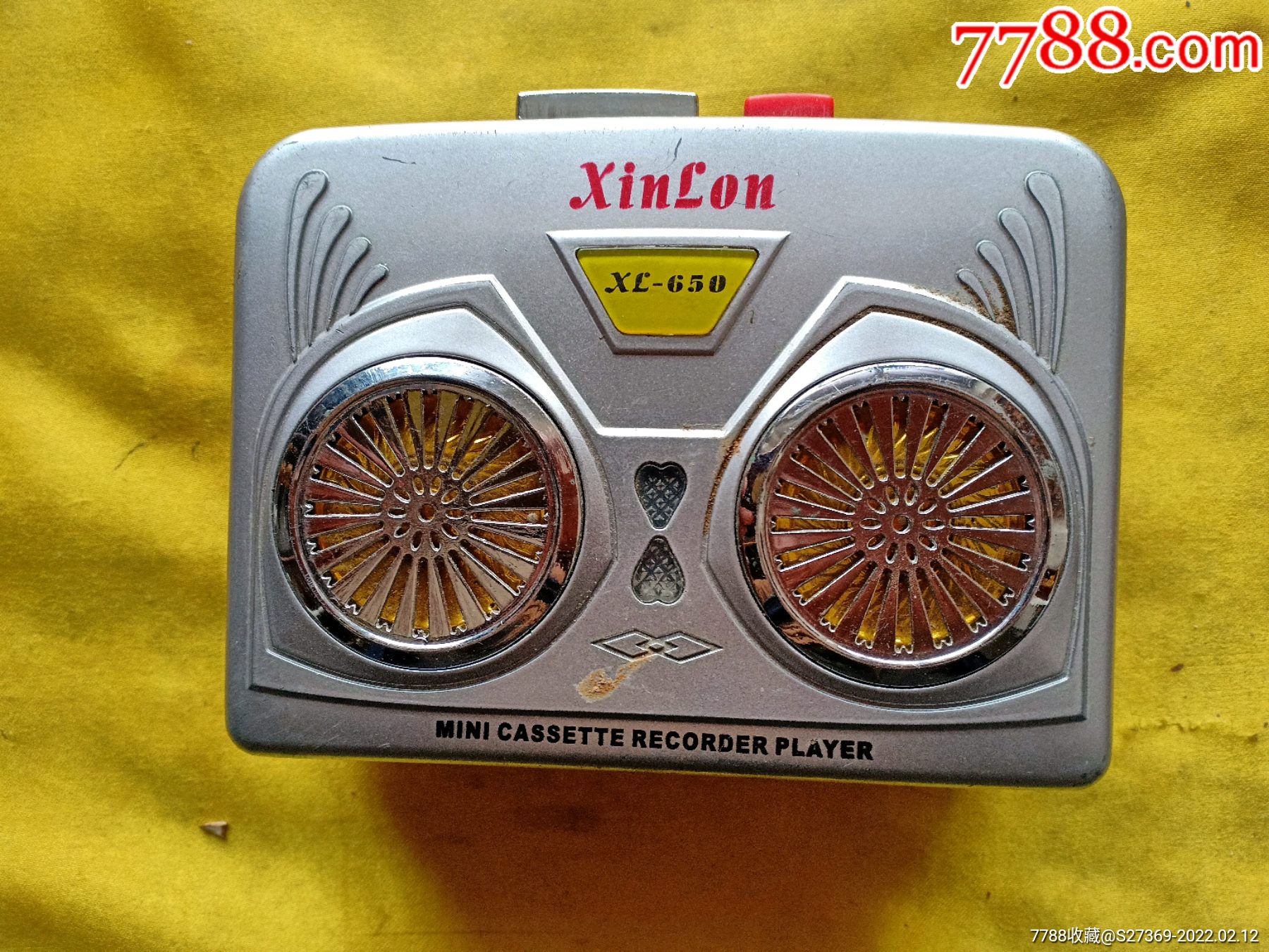 早期录放机一台