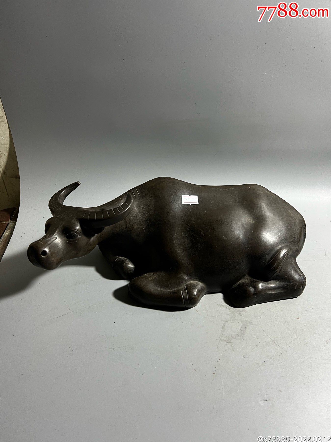 早期带作者款紫砂大水牛摆件