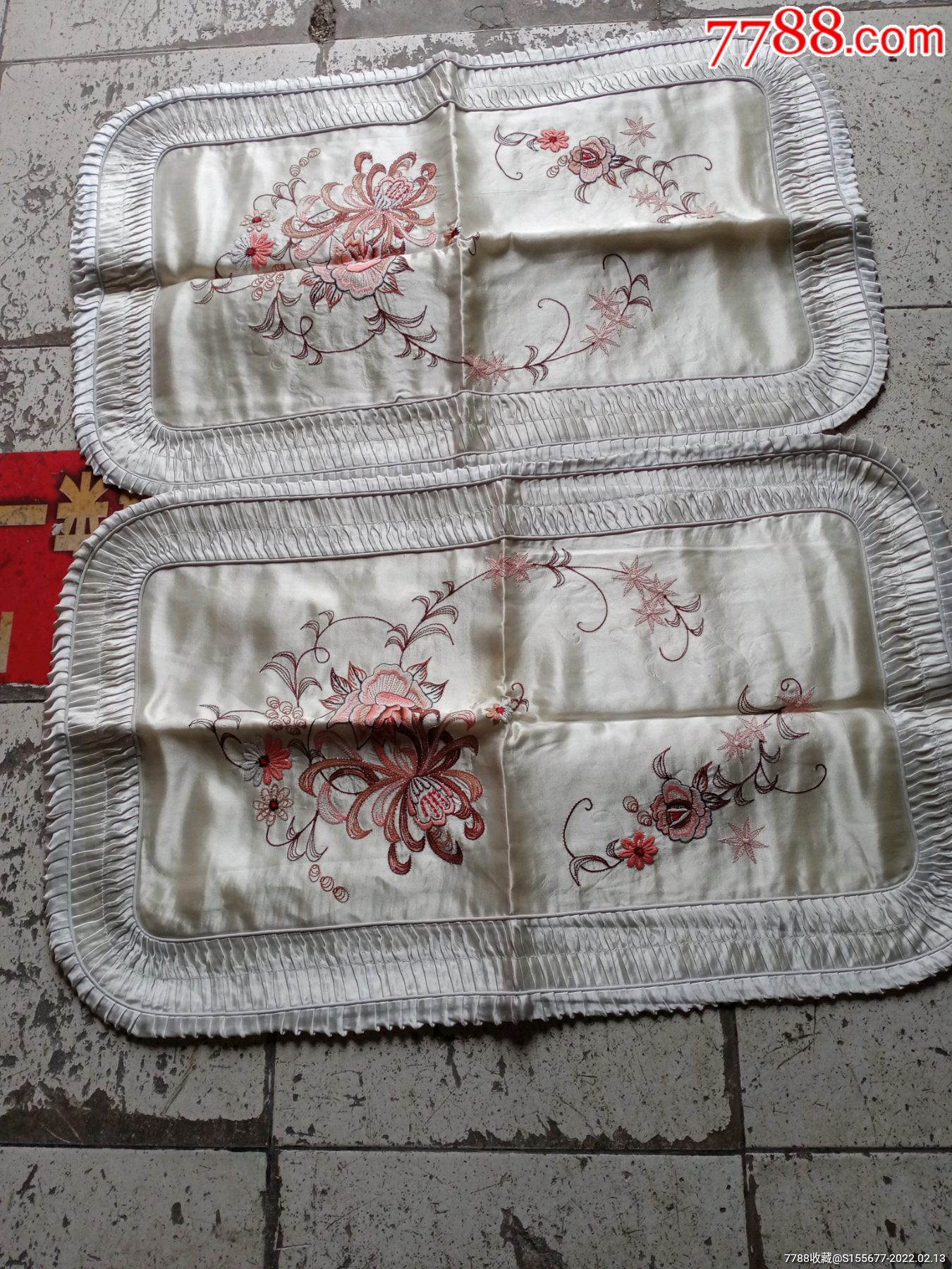 "商品>>>>￥58五品以下99全新绣花抱枕头