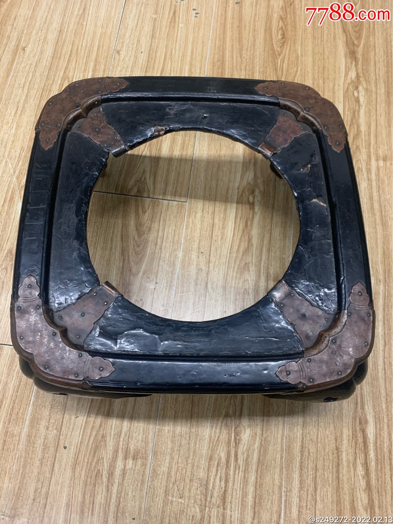 回流清代红铜包边黑漆木架