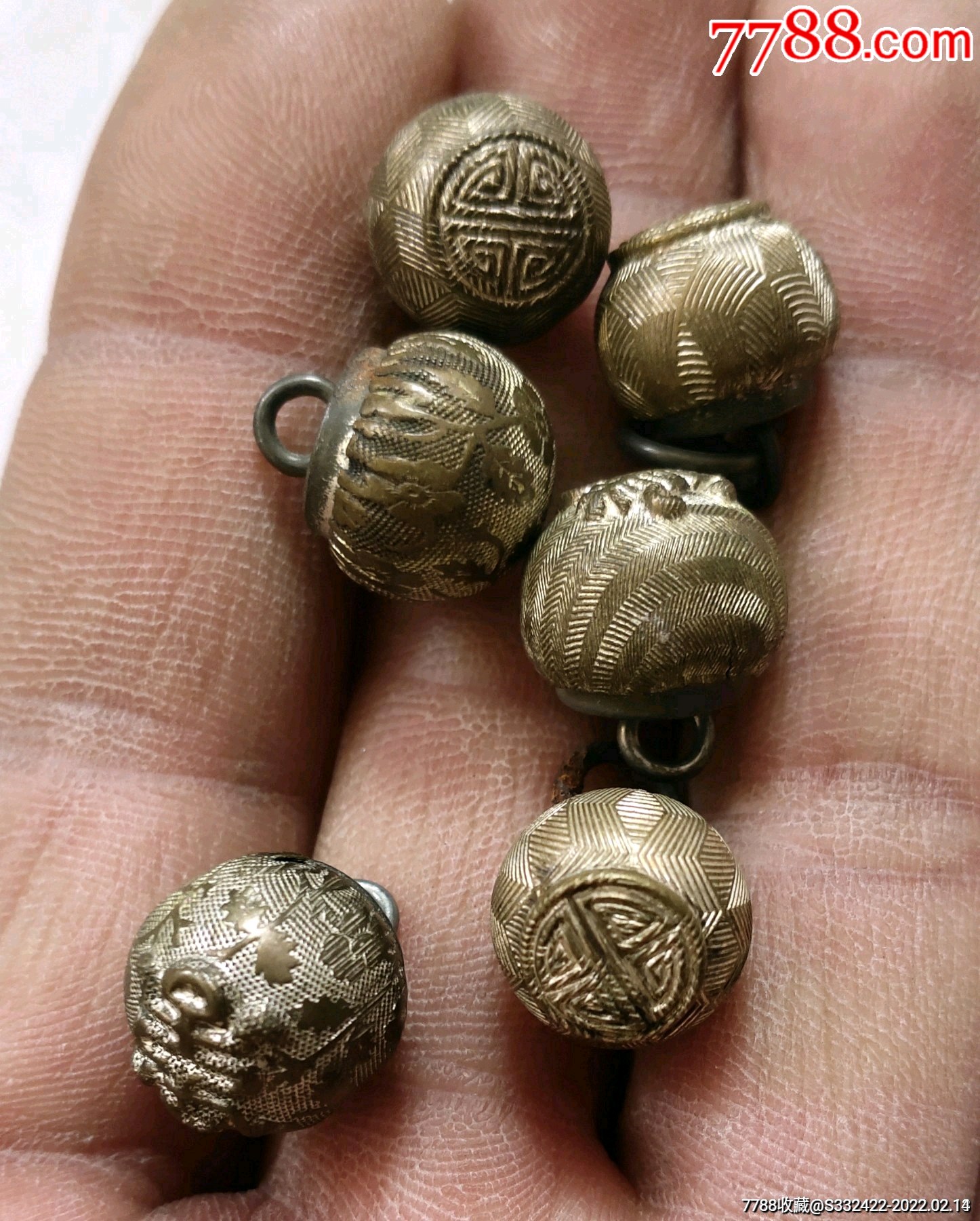 老银扣子6颗