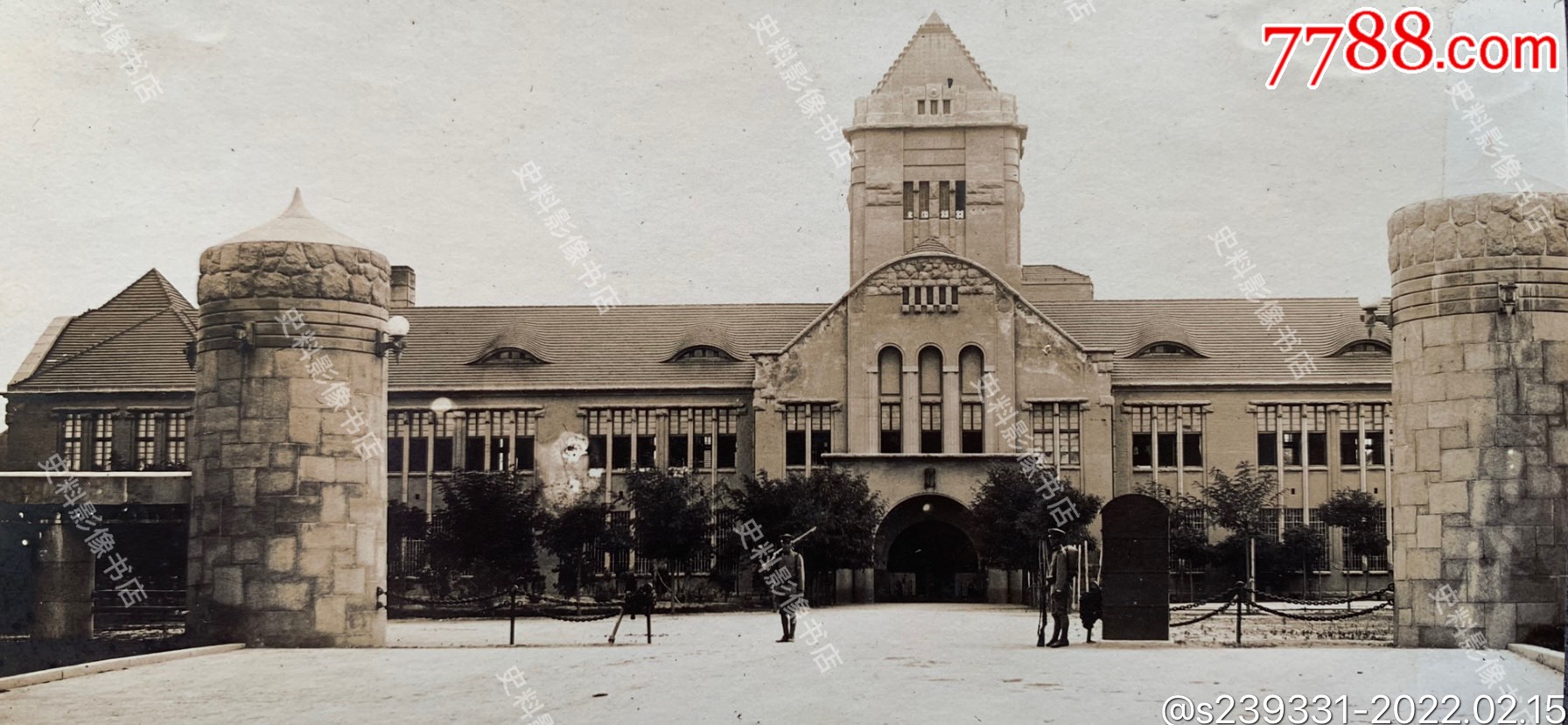 青岛旧影民国早期青岛日本中学校正门原版老照片一枚