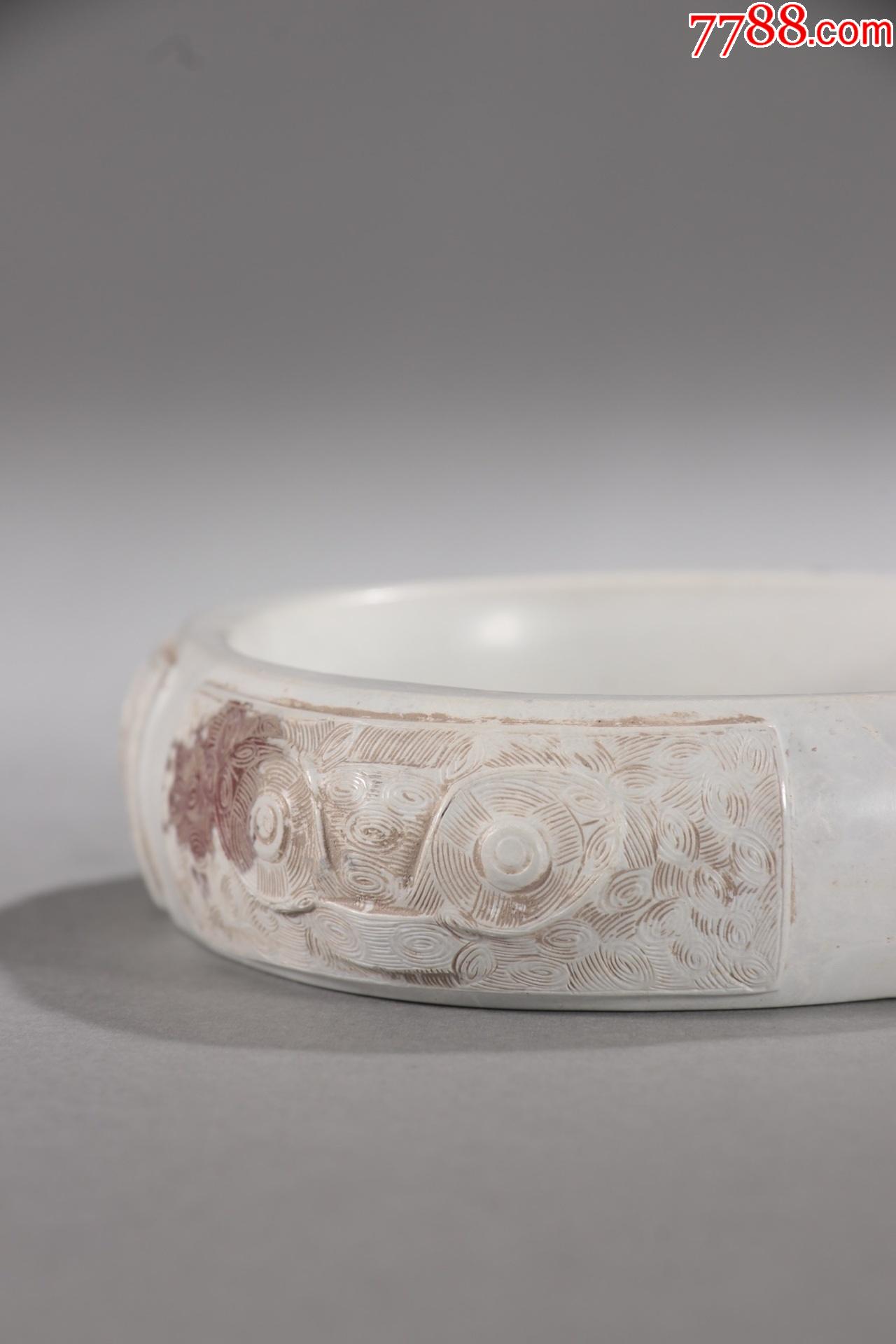 良渚文化鸡骨白玉宽条手镯