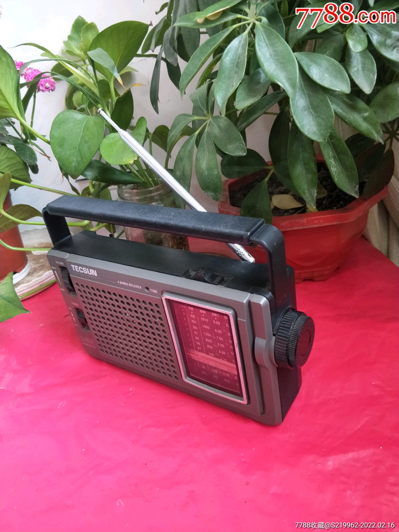 德生最小的袖珍收音机图片