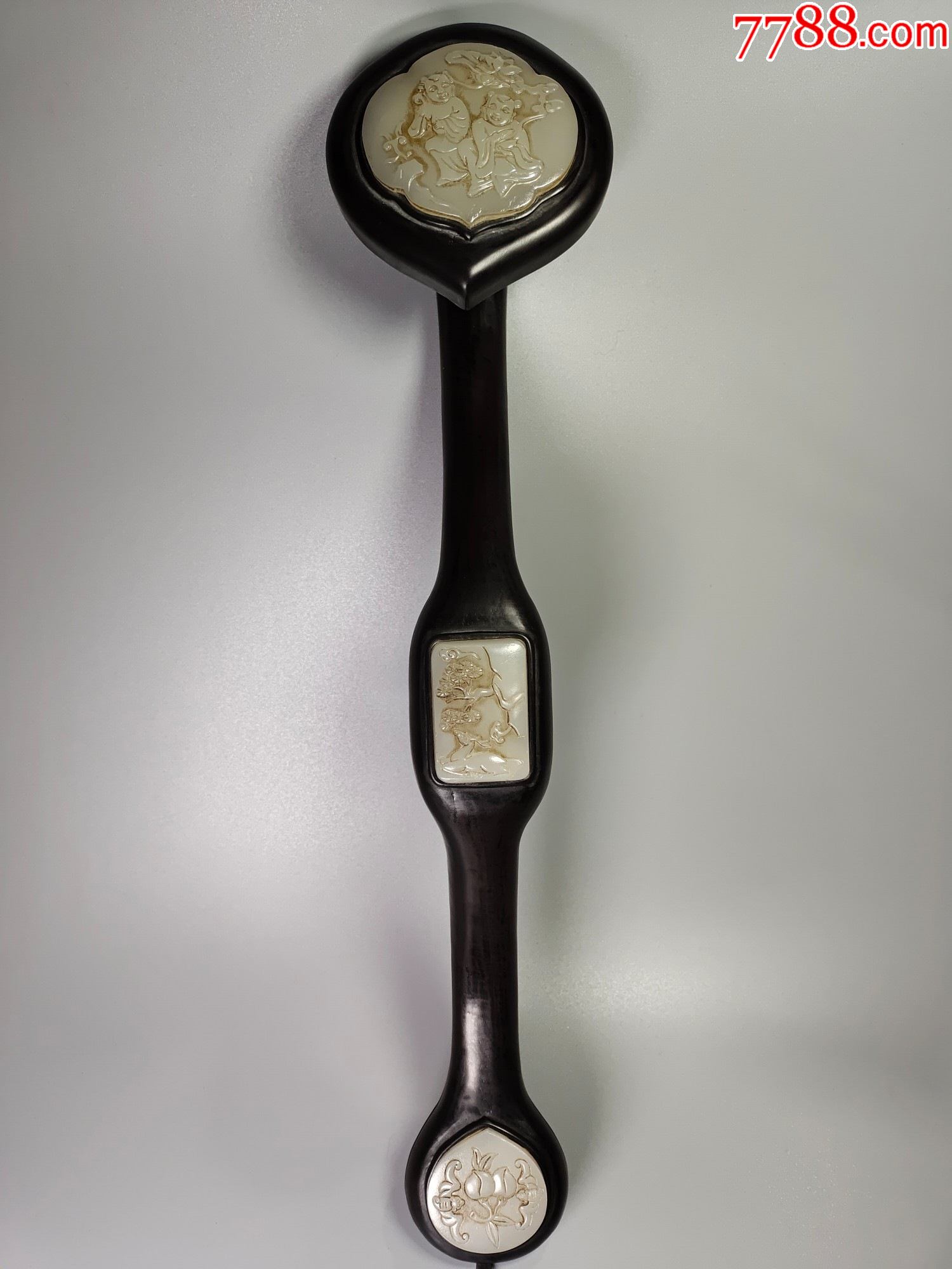 小叶檀木镶嵌白玉如意摆件a91s8f