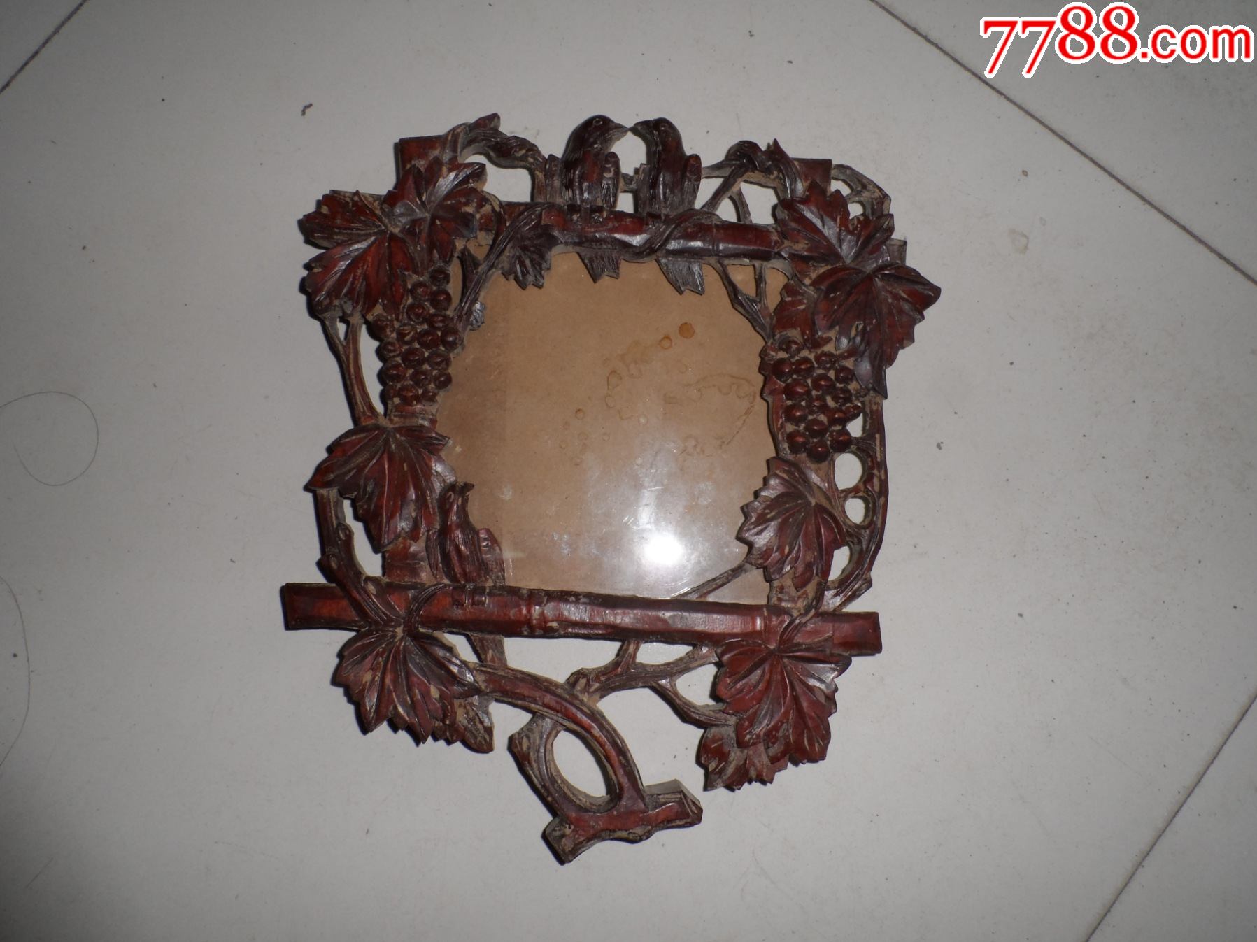 木雕镜框一件