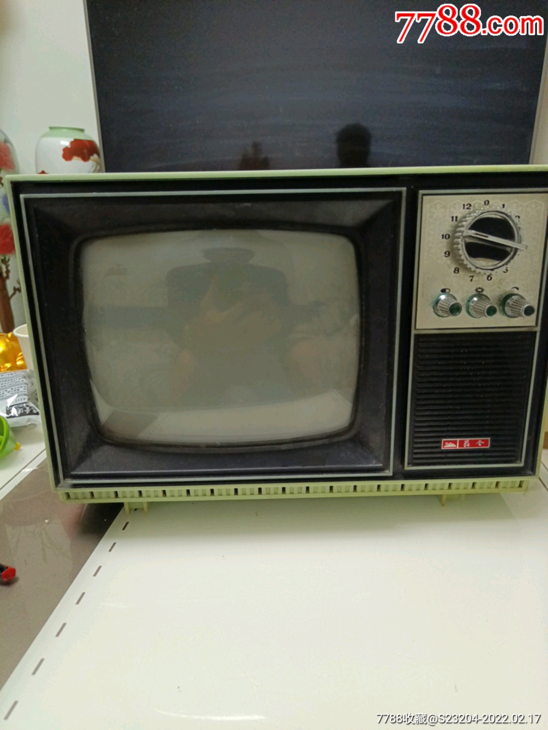 少见绿壳昆仑9寸好品晶体管电视通电没反应