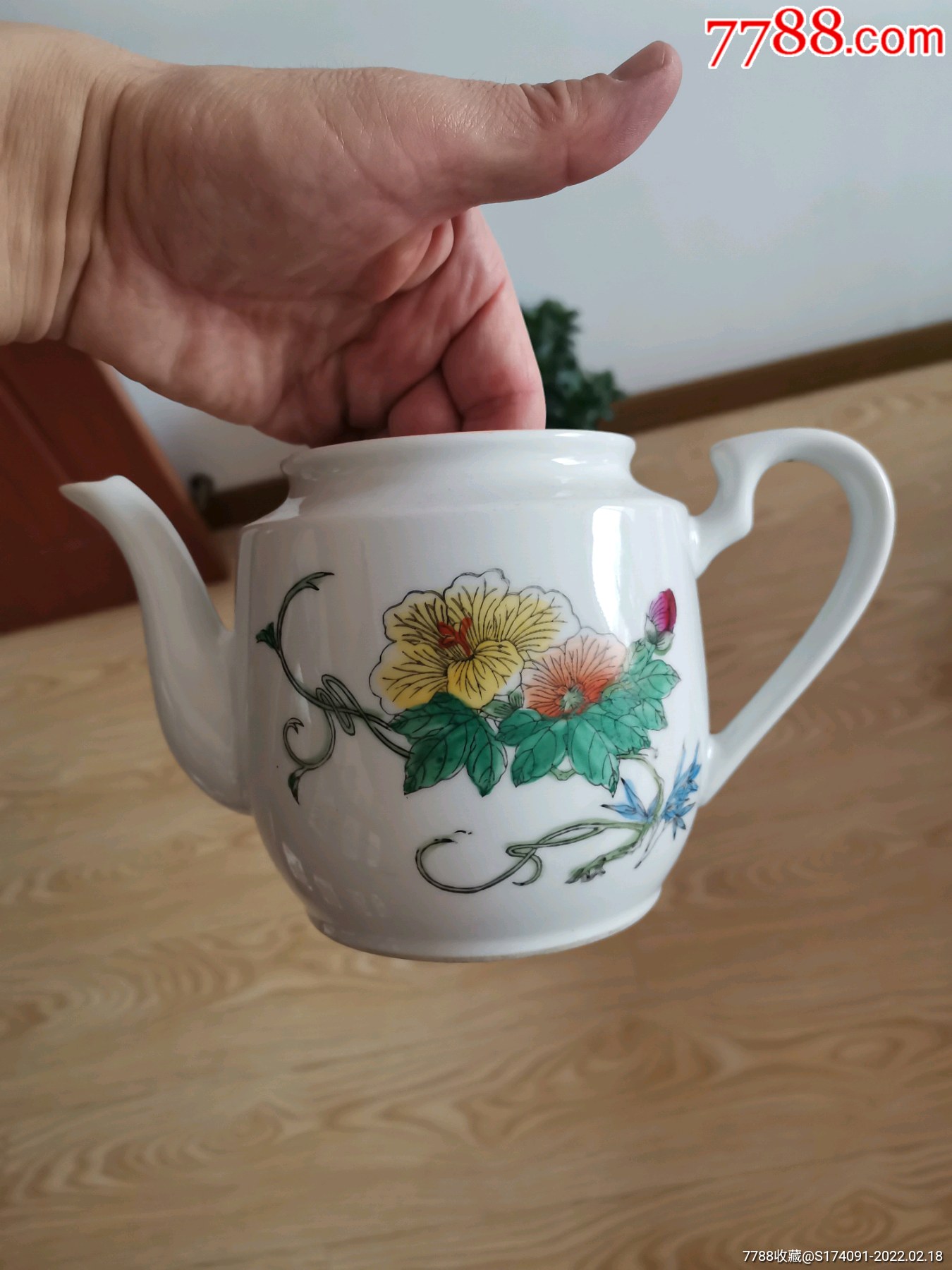茶壶_彩绘瓷/彩瓷_第1张_7788老玩具收藏