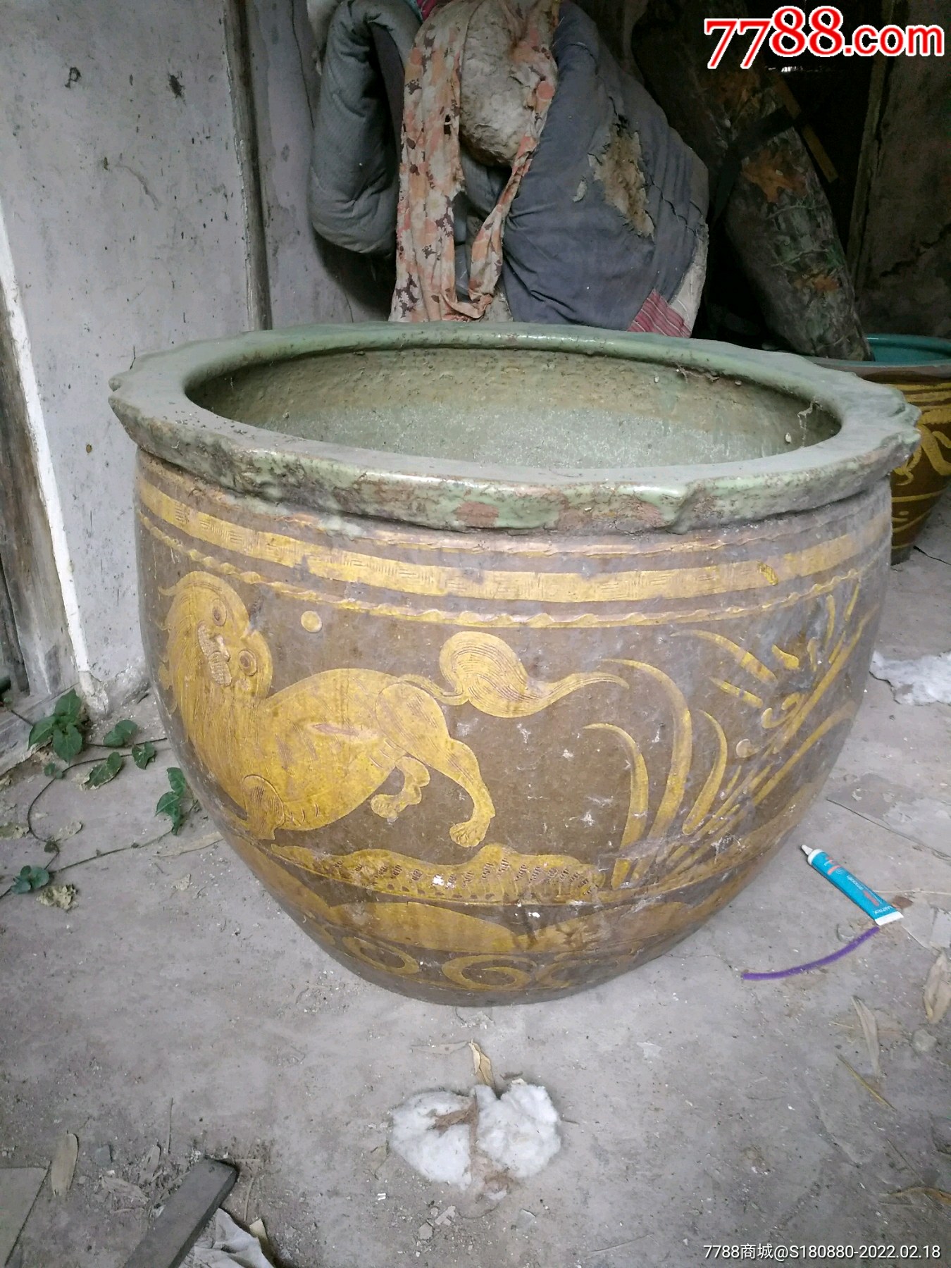 清代花口大缸一个_价格8888元【享古斋】_第1张_7788收藏__收藏热线
