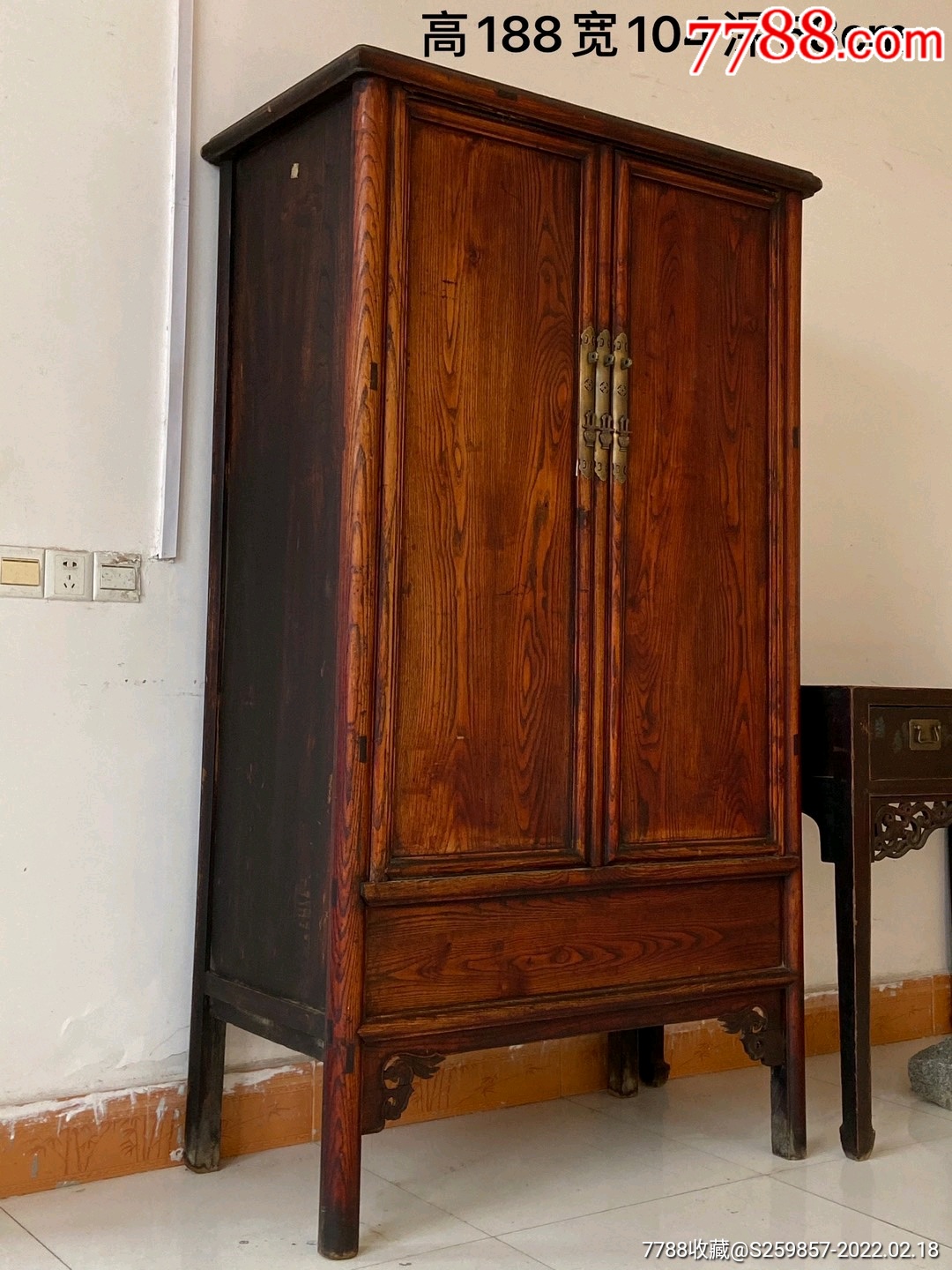 清代楸木老书柜木纹清晰漂亮牙板透雕如意云纹内有两抽一暗格文房雅置