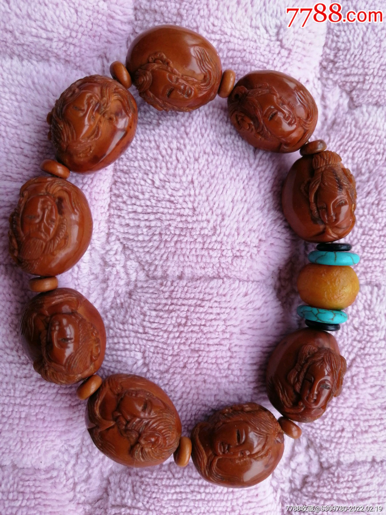 老核纯手工雕刻古代美女老橄榄核配一颗纯天然的鸡油黄老玛瑙油性很好