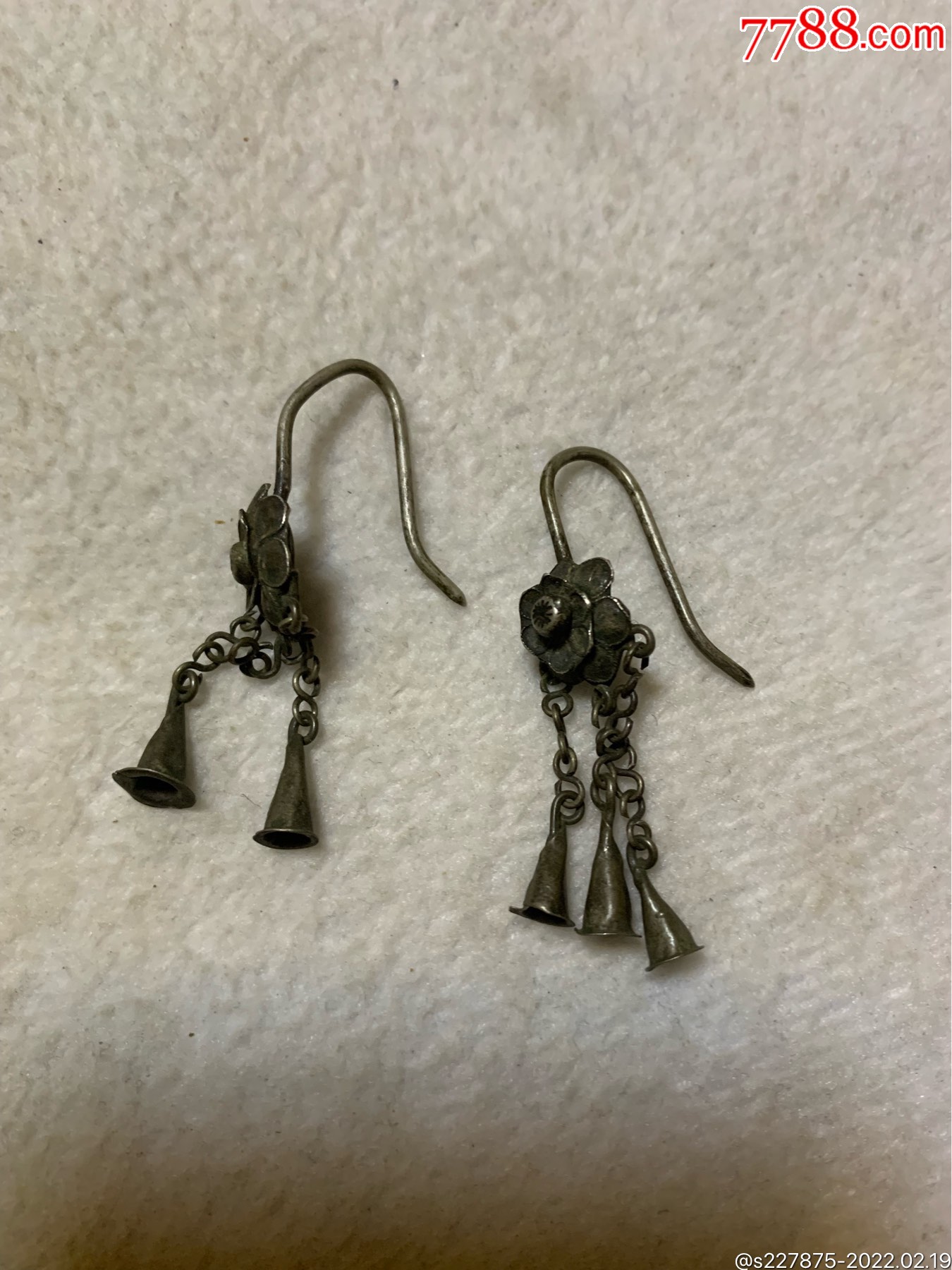 清代银饰耳环一对