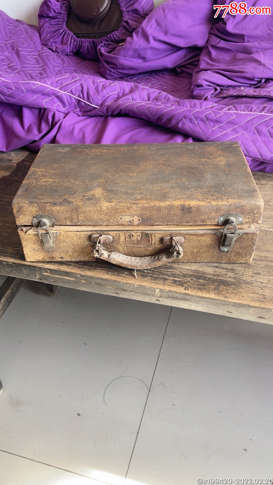 民国时期,牛皮手提箱,长38宽22高12.展馆收藏摆设.-其他皮制品-7788债