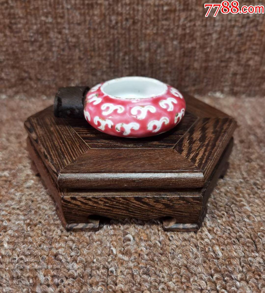 民国胭脂红粉彩西番莲纹鸟食罐一