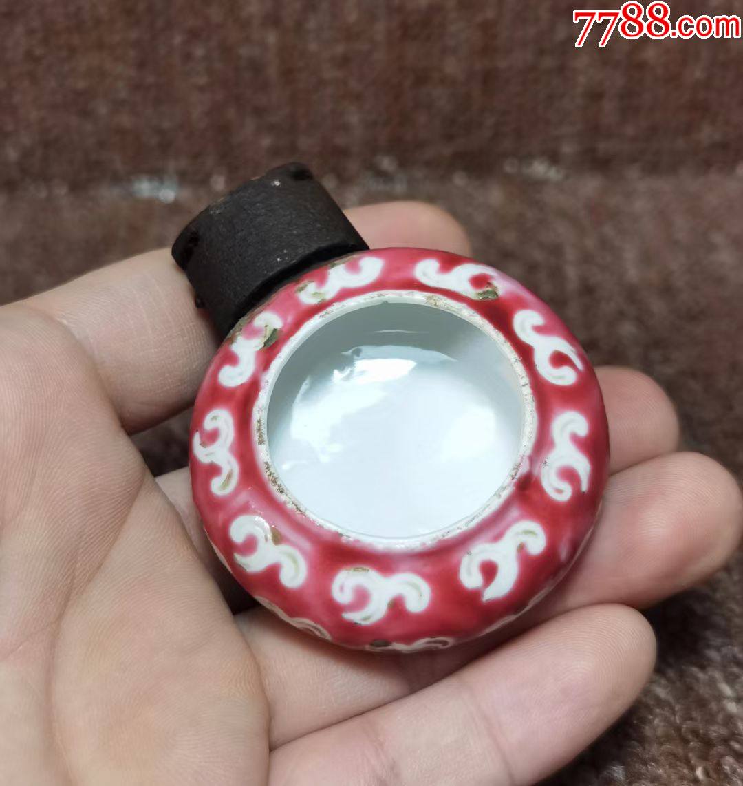 民国胭脂红粉彩西番莲纹鸟食罐一