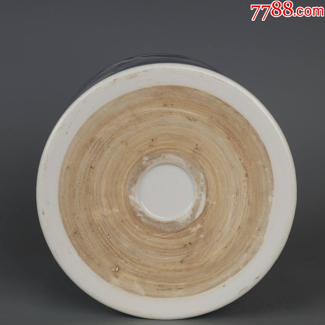 明宣德青花罗汉笔筒