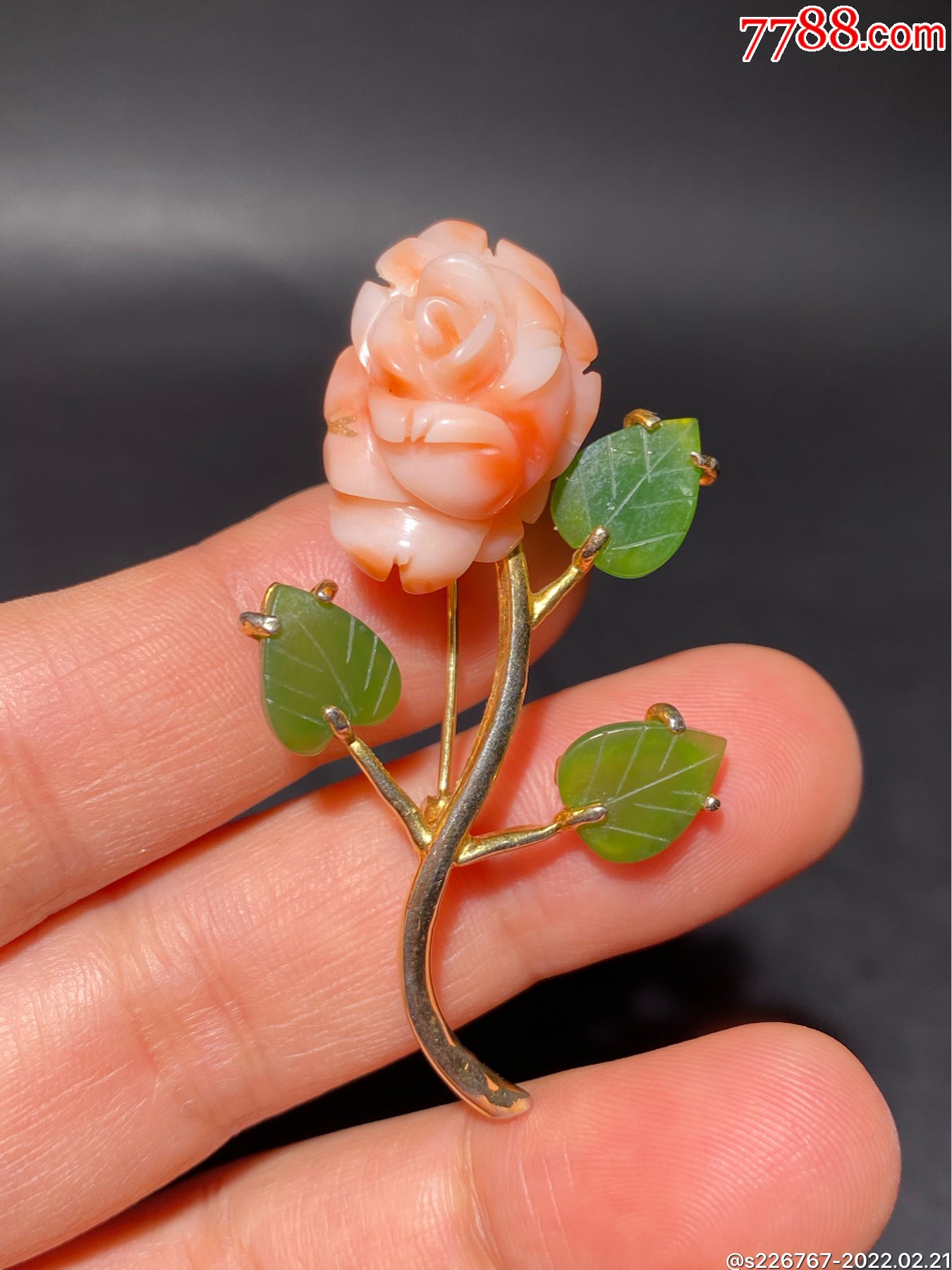 创汇时期回流合金镶嵌碧玉有机宝石胸针