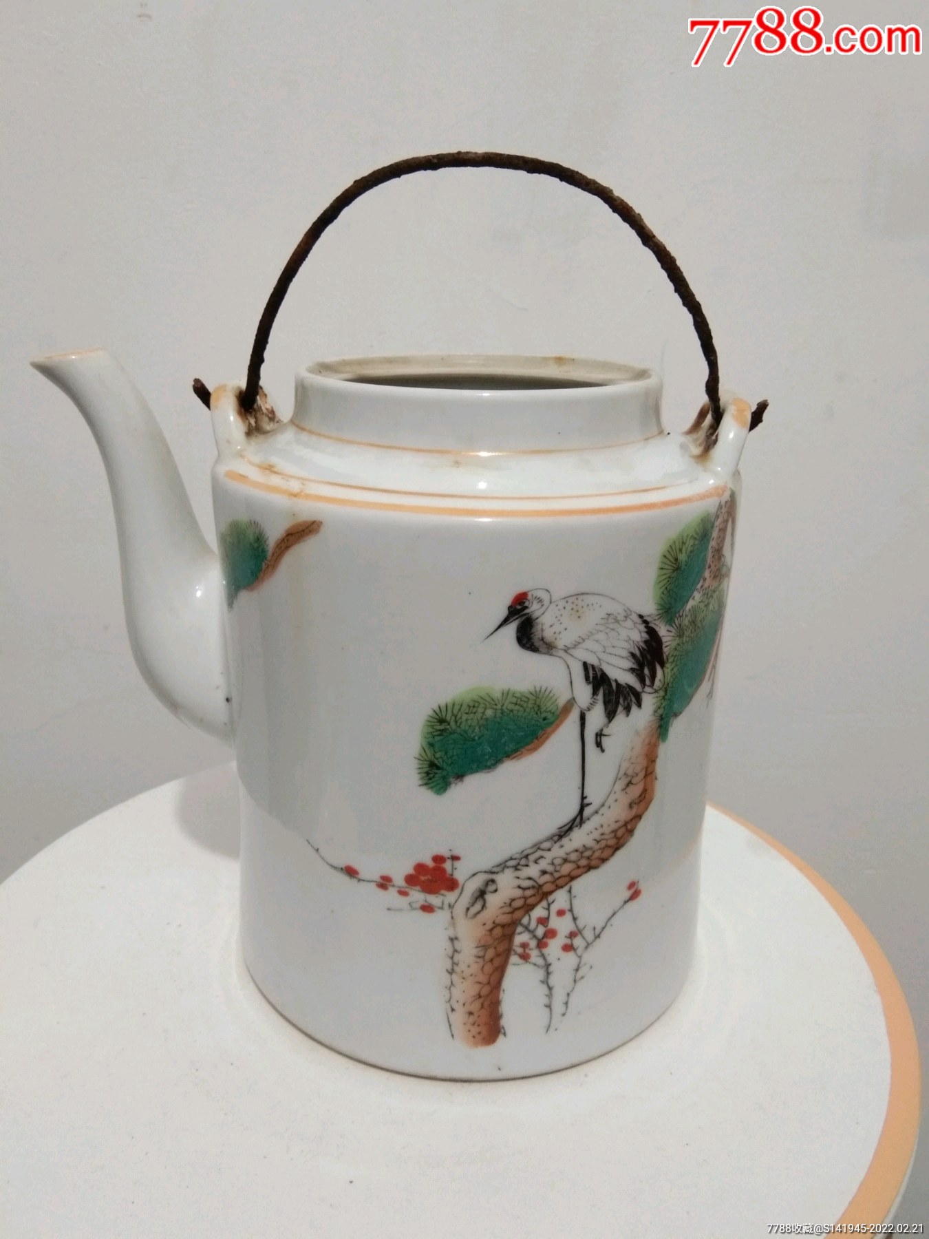 松鹤延年提梁壶