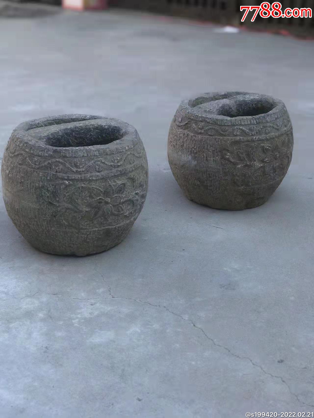 清代青石练功石一对雕工精致一个约重30斤左右全品包老直径23高20