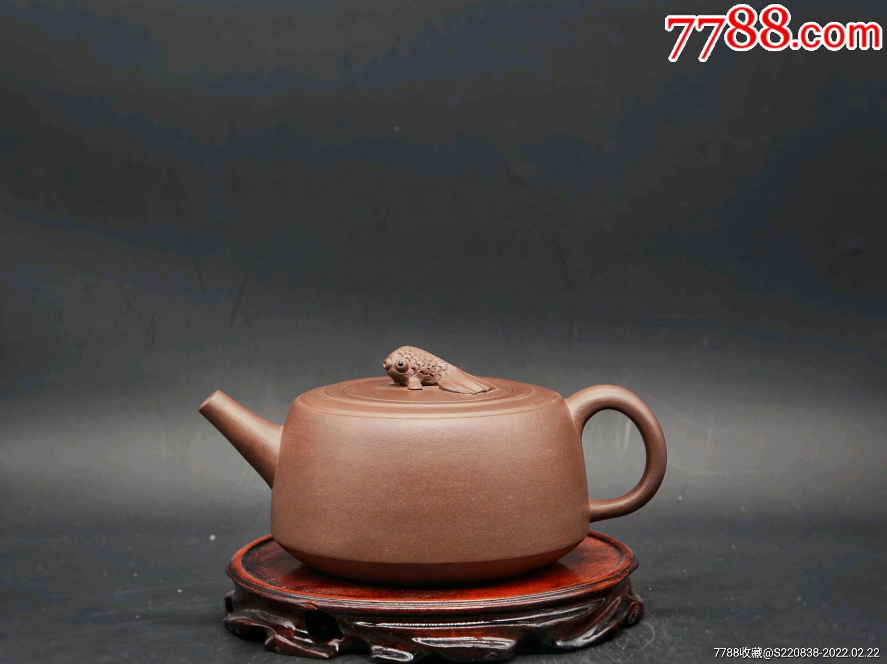 紫砂壶强济人紫泥精工年年有鱼紫砂壶