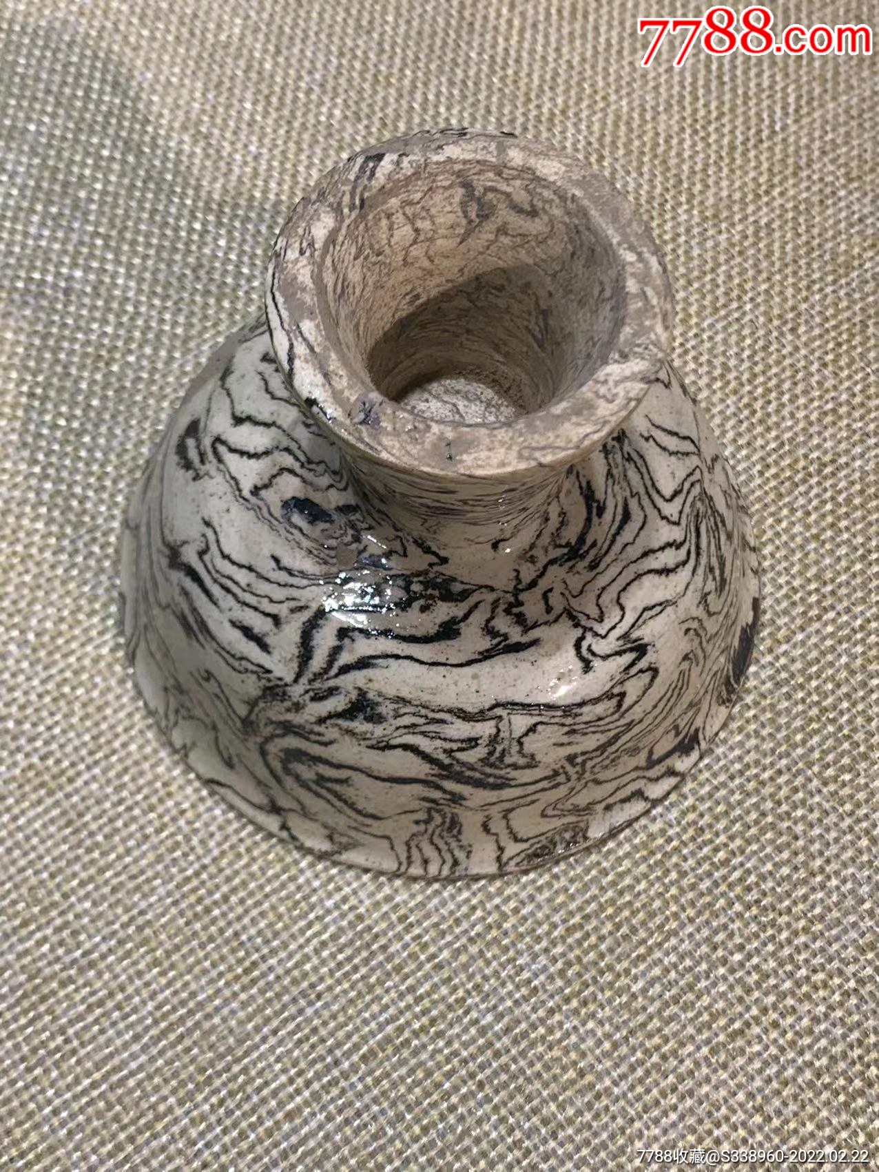 宋代磁州窑绞胎高足杯