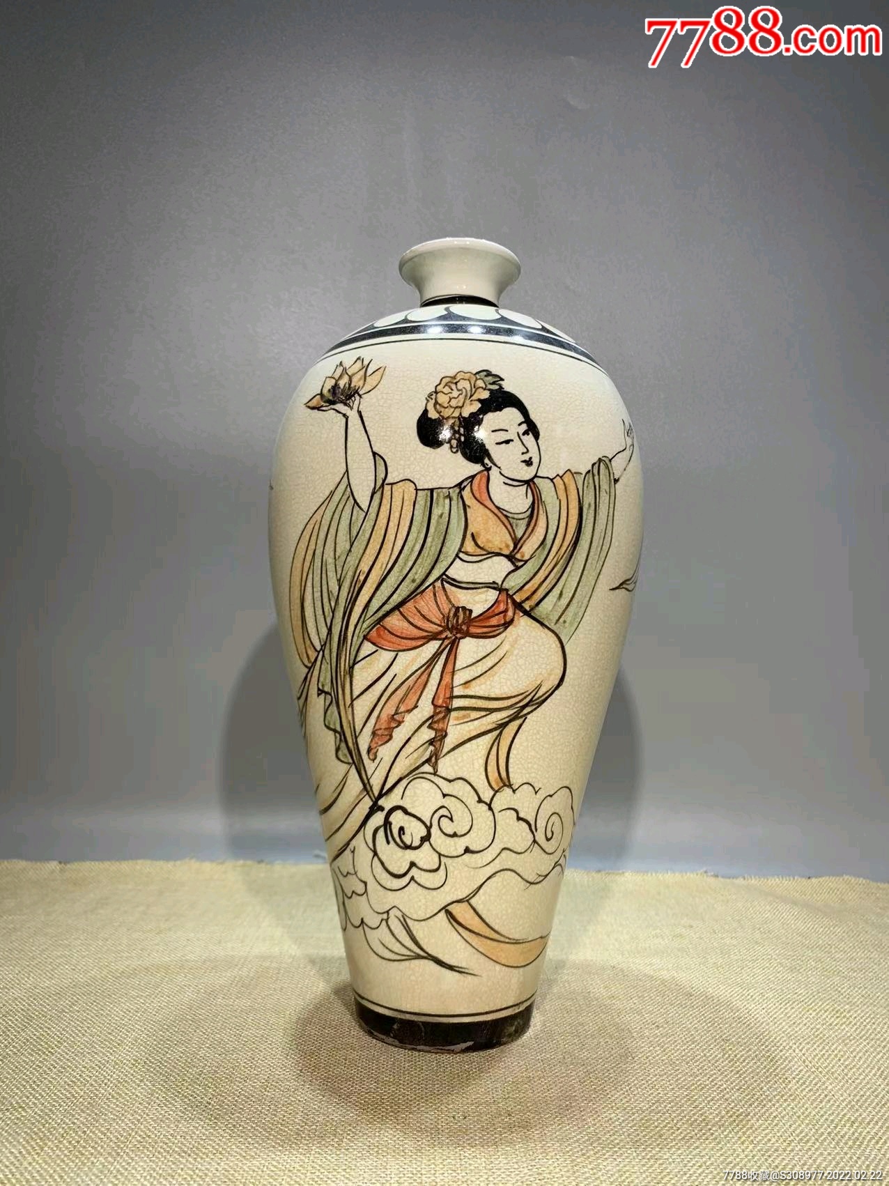 磁州窑红绿彩人物梅瓶