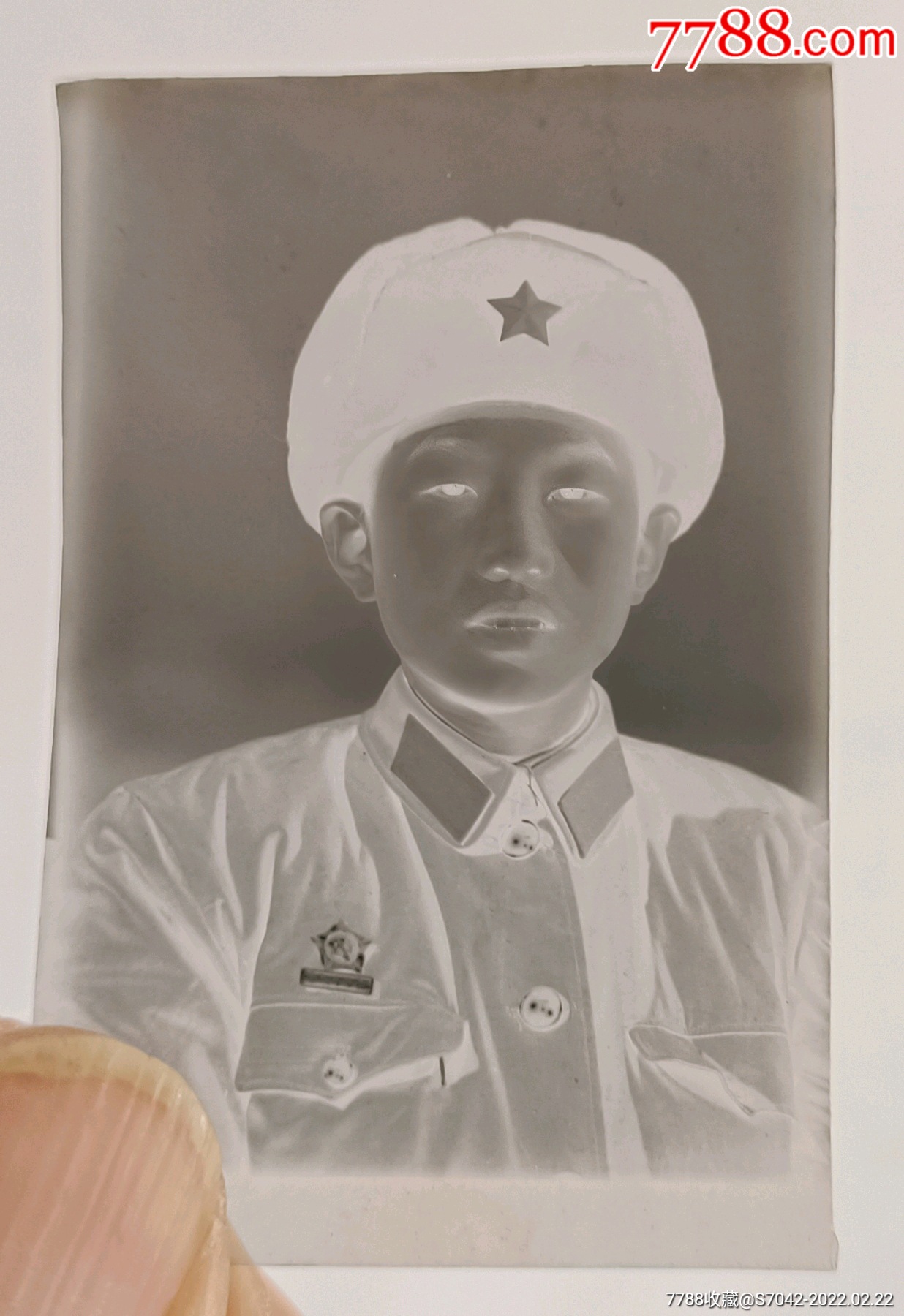七十年代老底片军人半身照