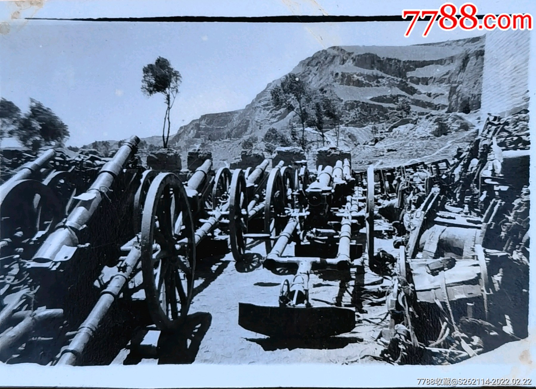 民国时期的大炮战场车辆物资照片清晰保存完好