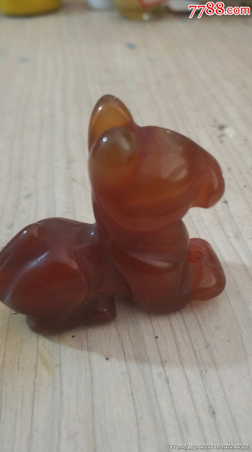 老南红玛瑙动物把件一个