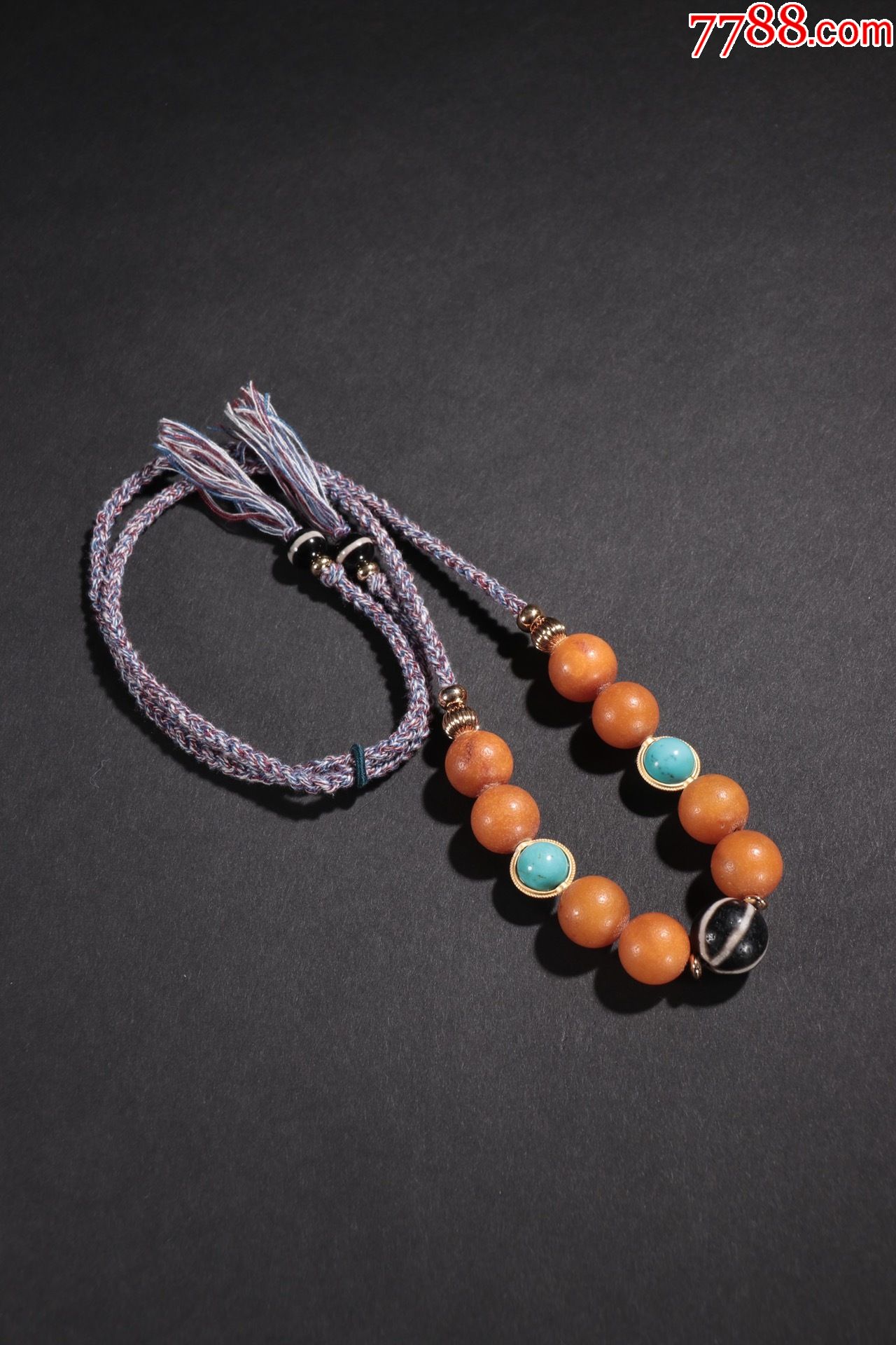 蜜蜡配天珠挂件