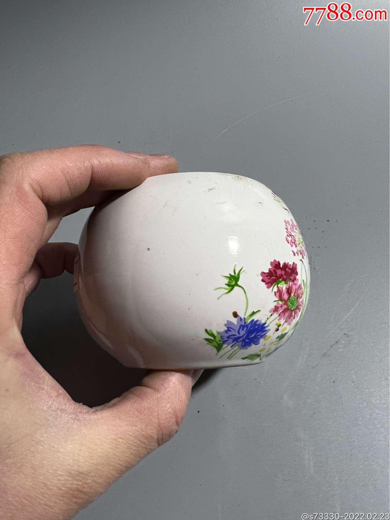 现代景德镇花卉小水盂一只