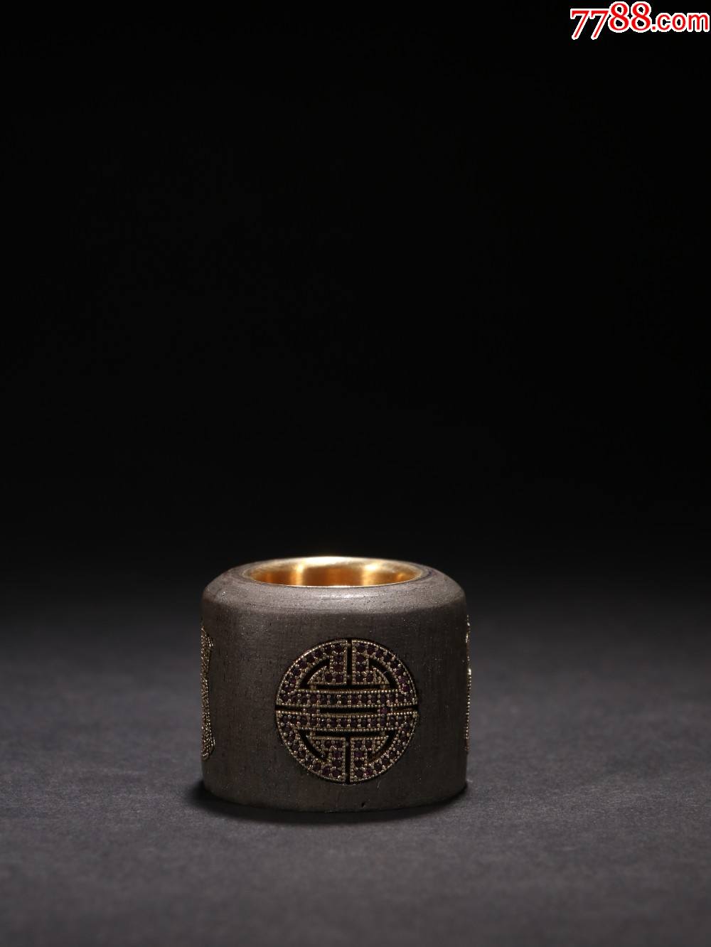 清代沉香包银嵌寿纹扳指